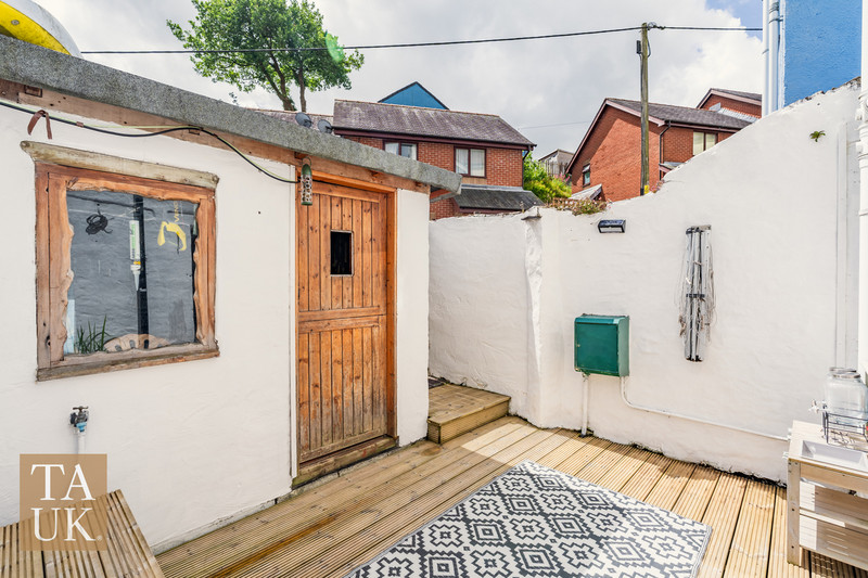 2 bedroom for sale, Newton Street, Caernarfon, LL55, photo 8 of 14