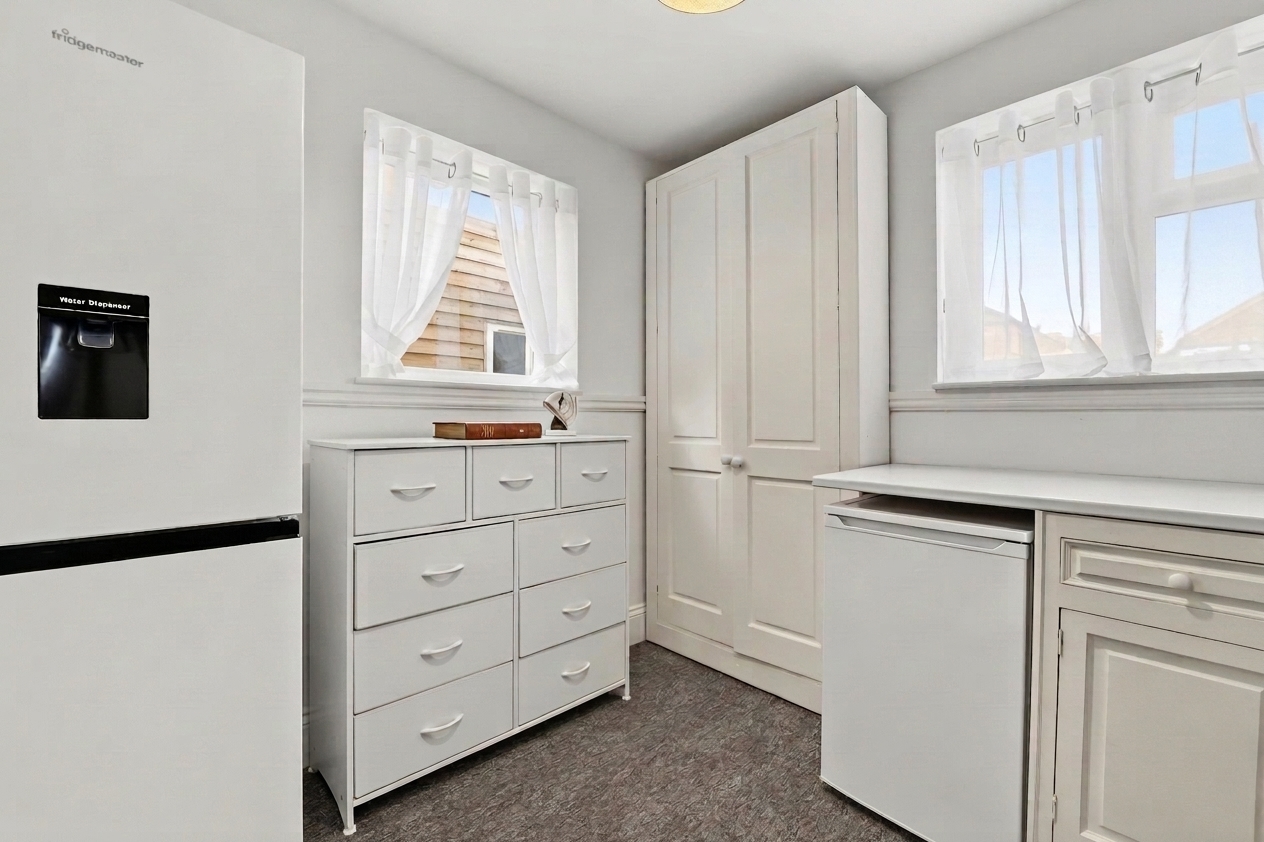 3 bedroom semi detached house for sale, Randles Close, Leicester, LE7