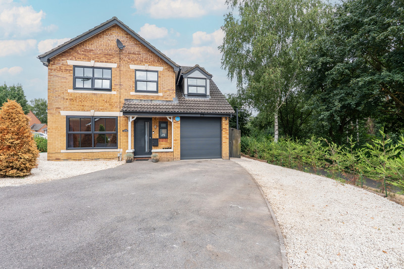 5 bedroom for sale, Cole Close, Andover, SP10