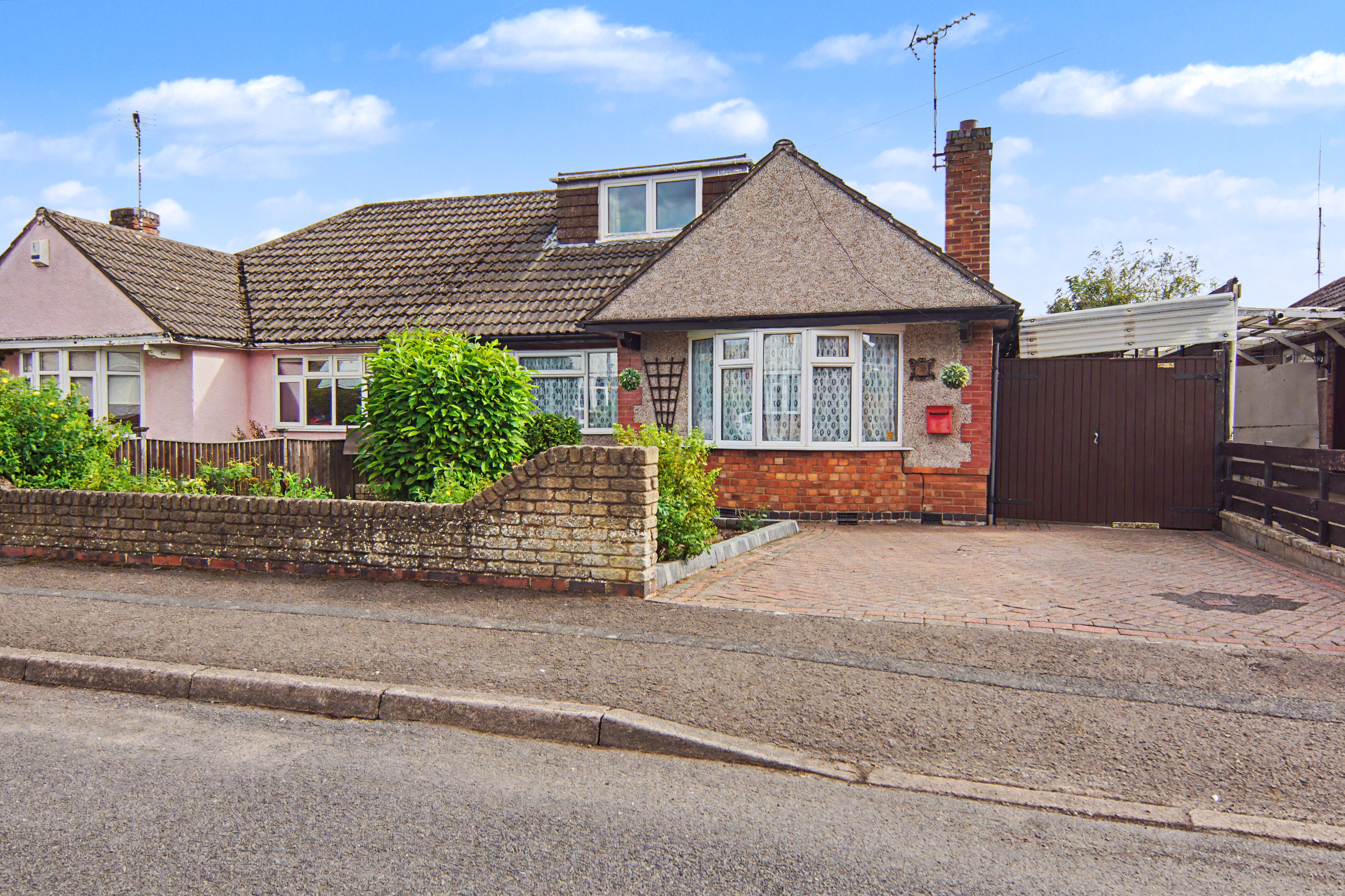 2 bedroom semi detached bungalow for sale, Kingsley Crescent, Bedworth, CV12, photo 1