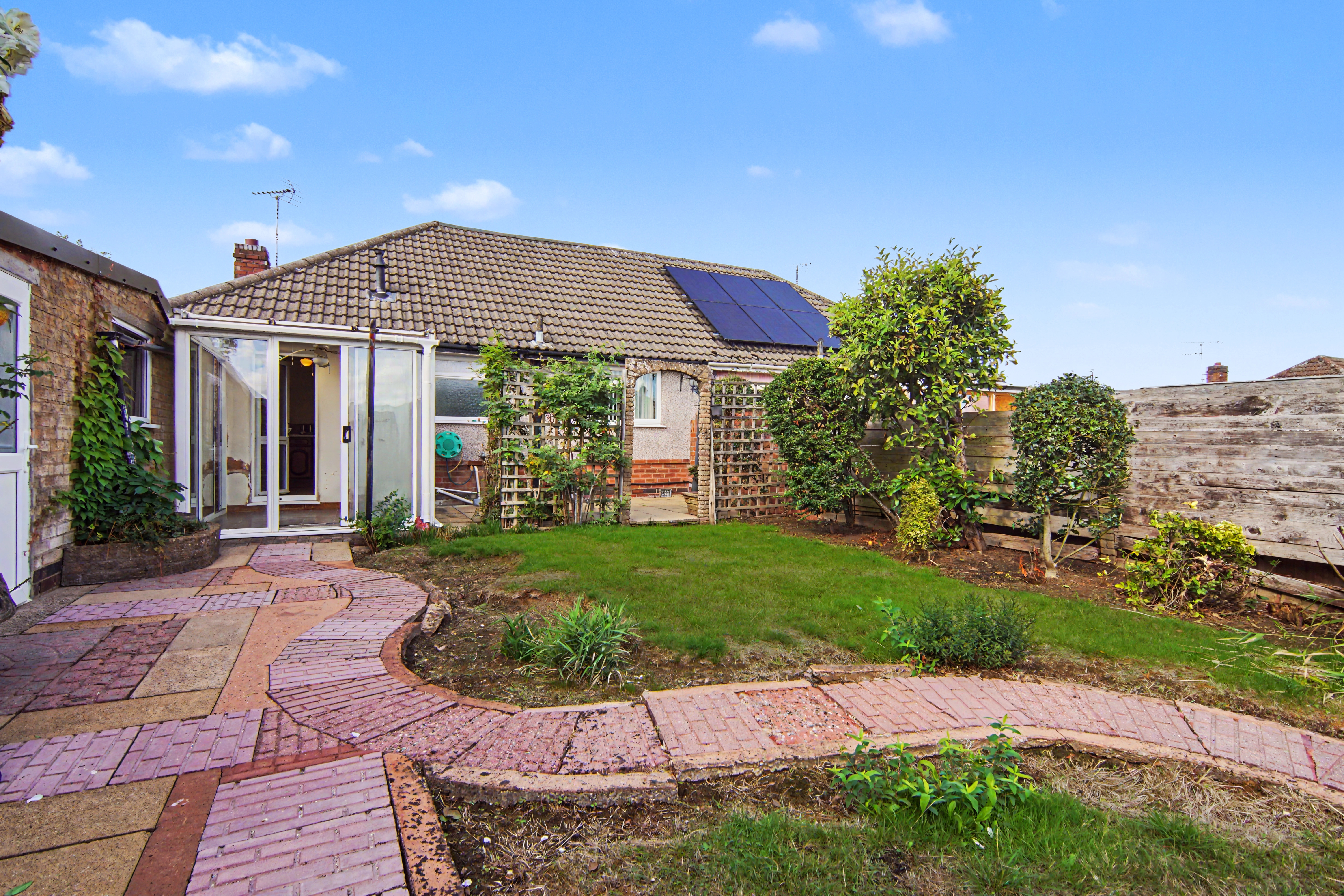 2 bedroom semi detached bungalow for sale, Kingsley Crescent, Bedworth, CV12, photo 18 of 20