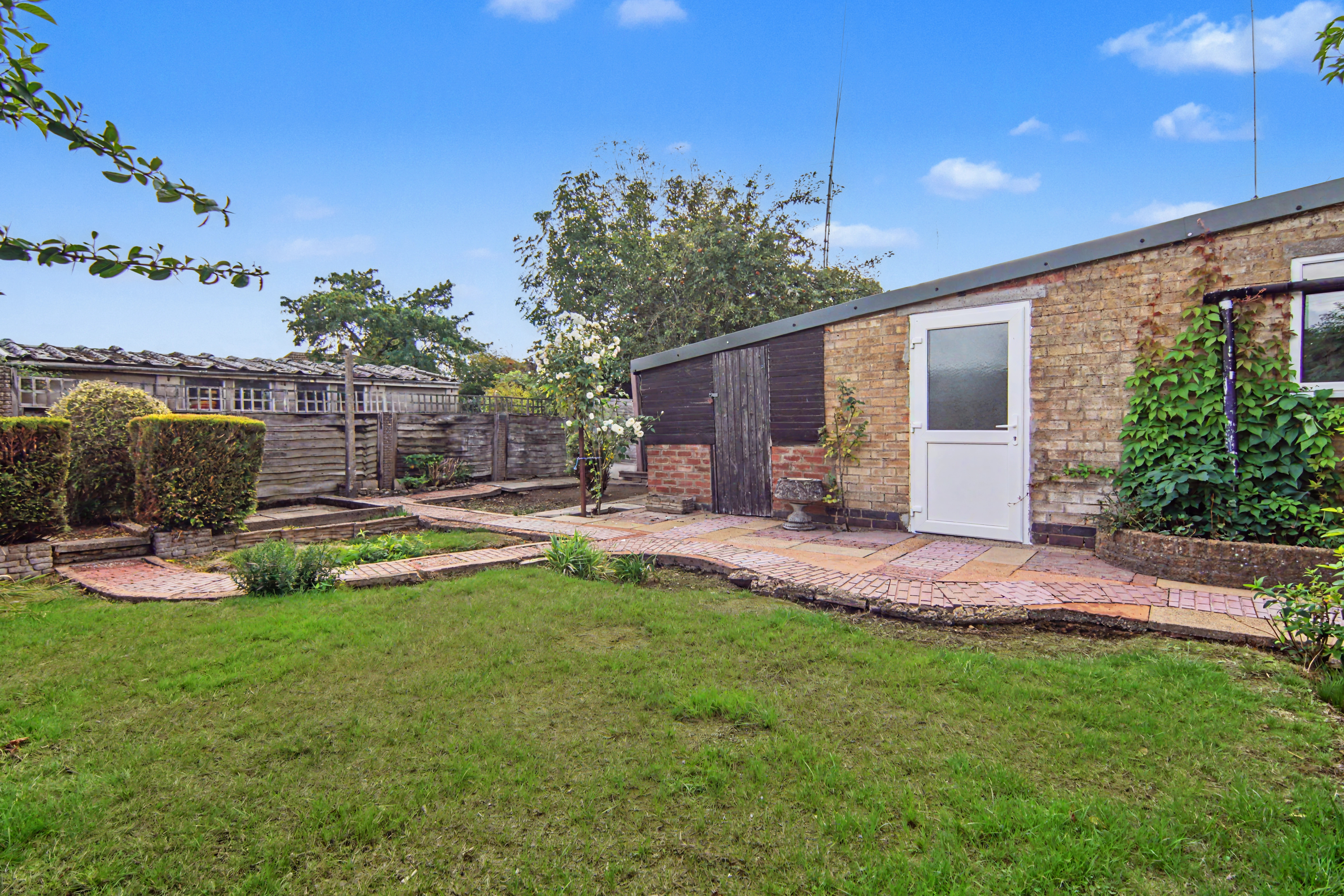 2 bedroom semi detached bungalow for sale, Kingsley Crescent, Bedworth, CV12, photo 19 of 20
