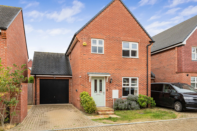 3 bedroom for sale, Blackthorn Road, Andover, SP11