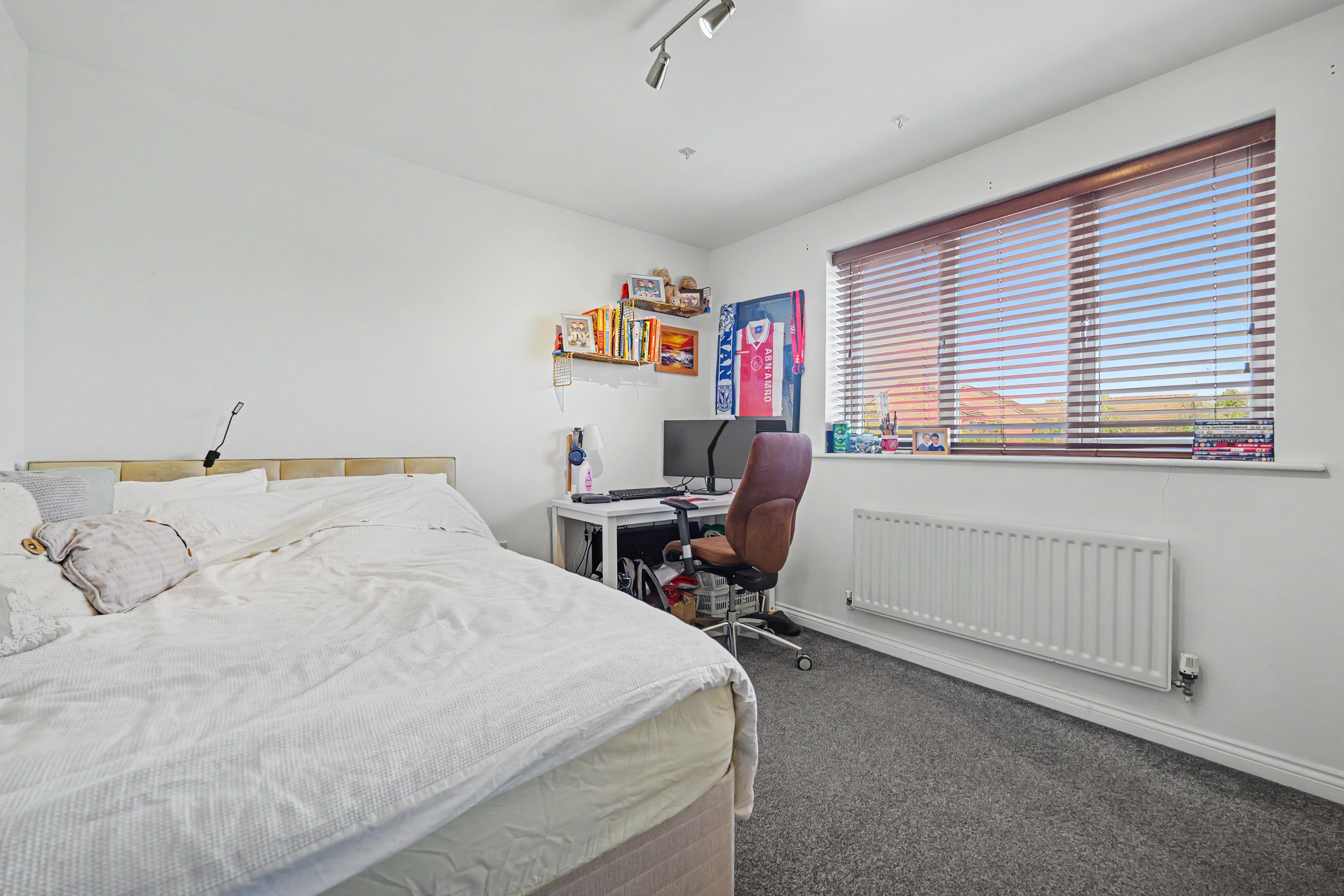4 bedroom detached house for sale, Pebblebrook Way, Bedworth, CV12