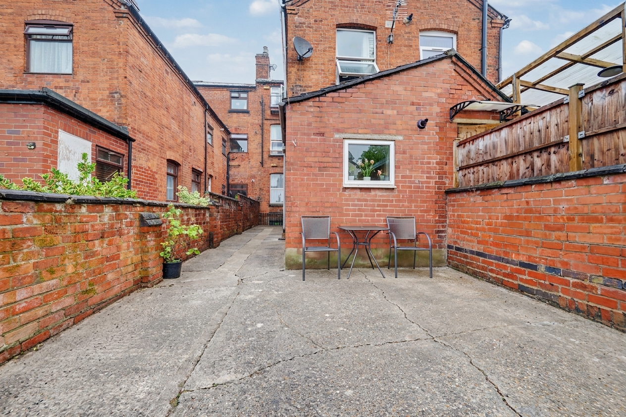 6 bedroom mid-terraced house for sale, Middleborough Road, Coventry, CV1