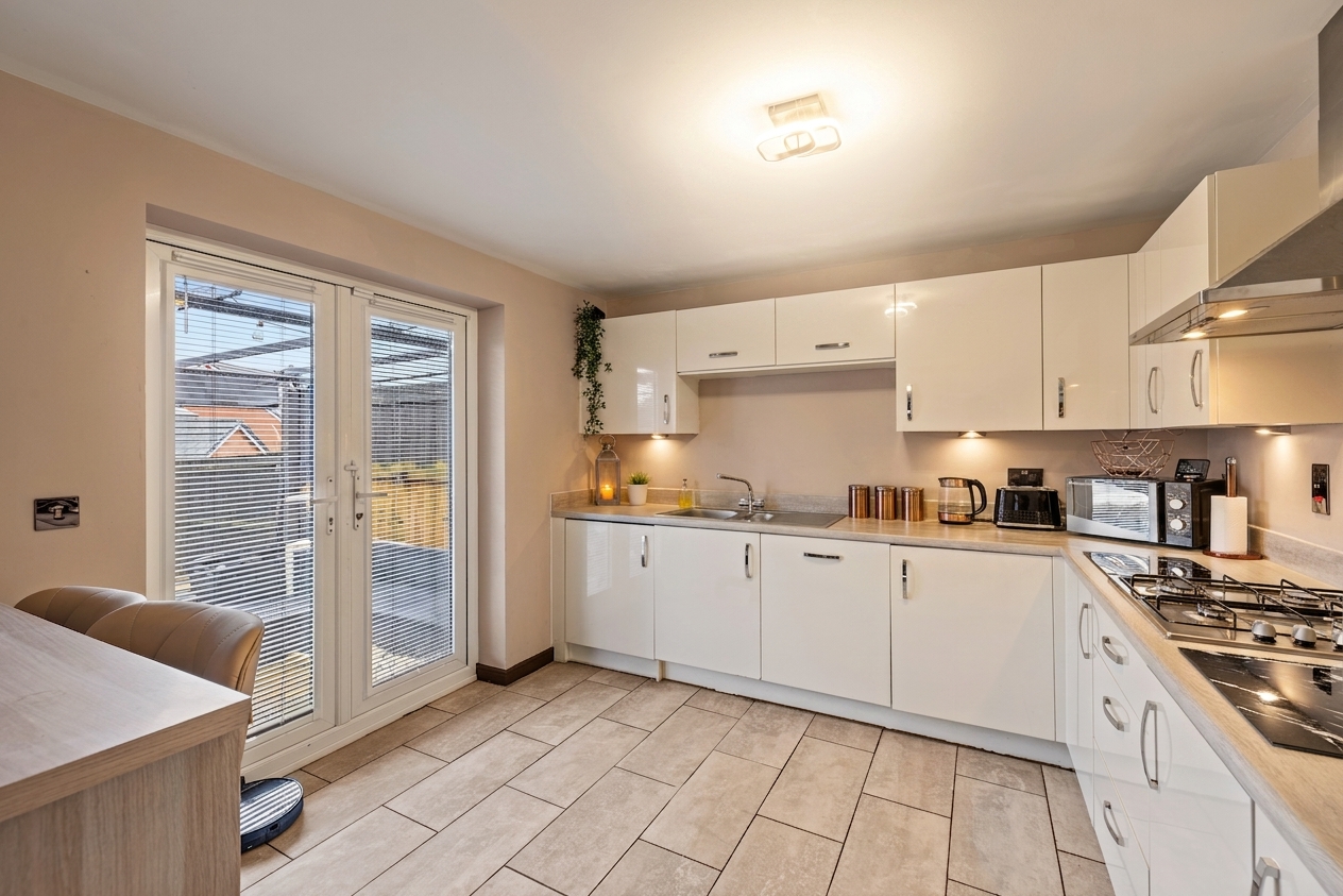 4 bedroom detached house for sale, Harlech Road, Cardiff, CF5, photo 5