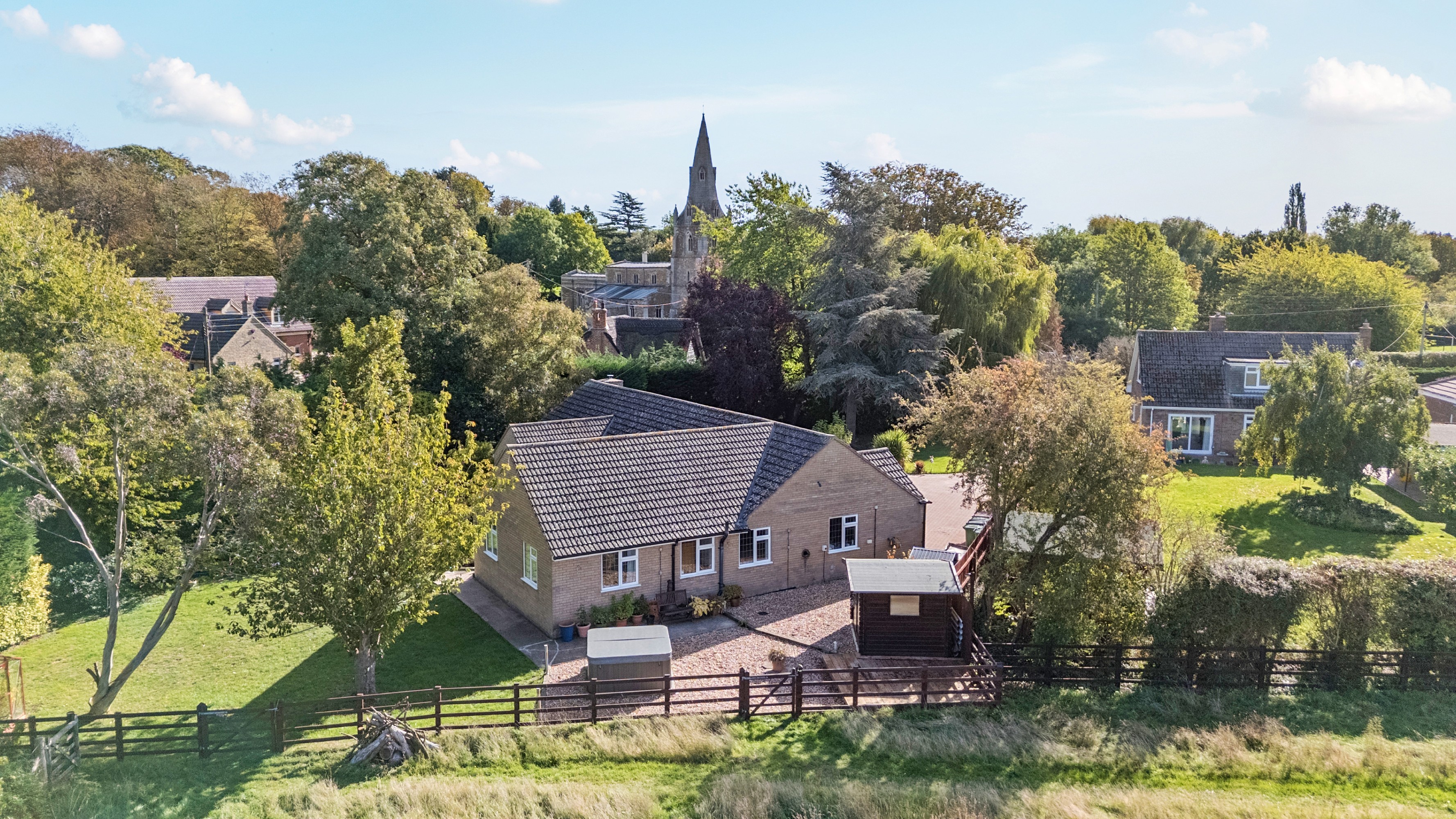 4 bedroom detached bungalow for sale, Church Lane, Nottingham, NG13