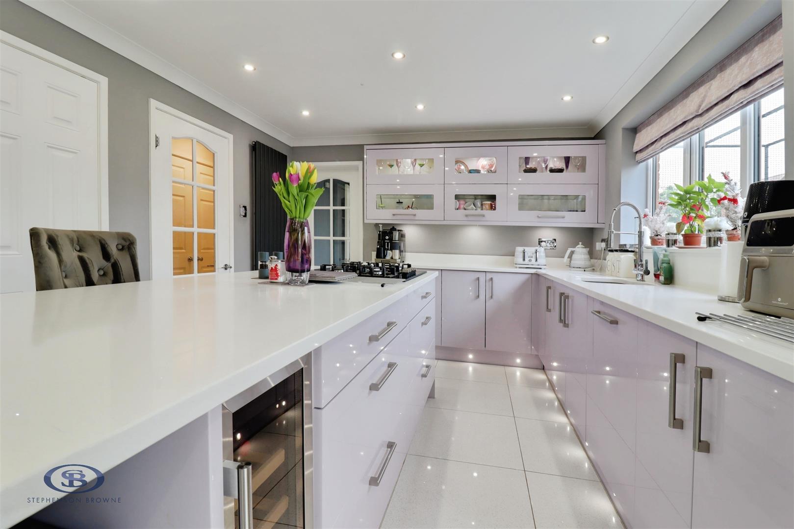 4 bedroom house for sale, Crewe Road, Crewe, CW1, photo 2