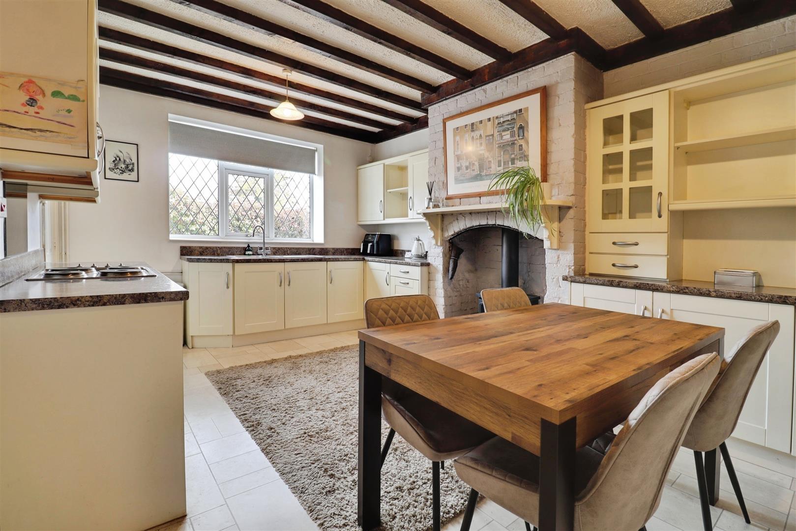 2 bedroom other for sale, The Avenue, Newcastle, ST5, photo 2
