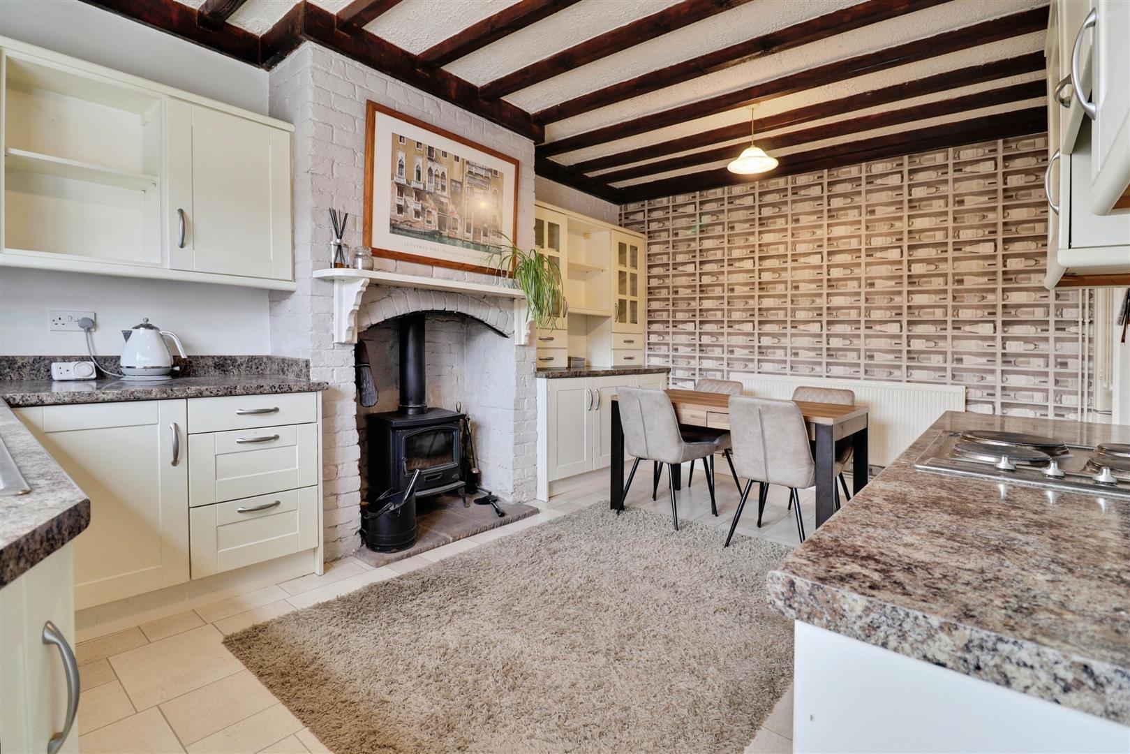 2 bedroom other for sale, The Avenue, Newcastle, ST5, photo 3