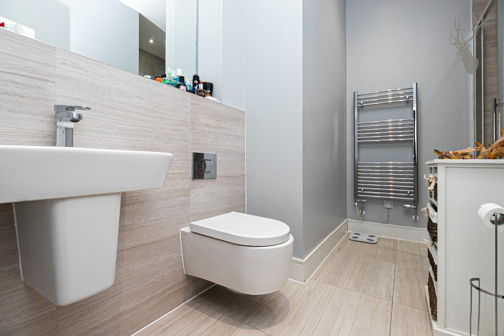 2 bedroom flat for sale, Cobalt Place, Loughton, IG10, photo 12 of 15