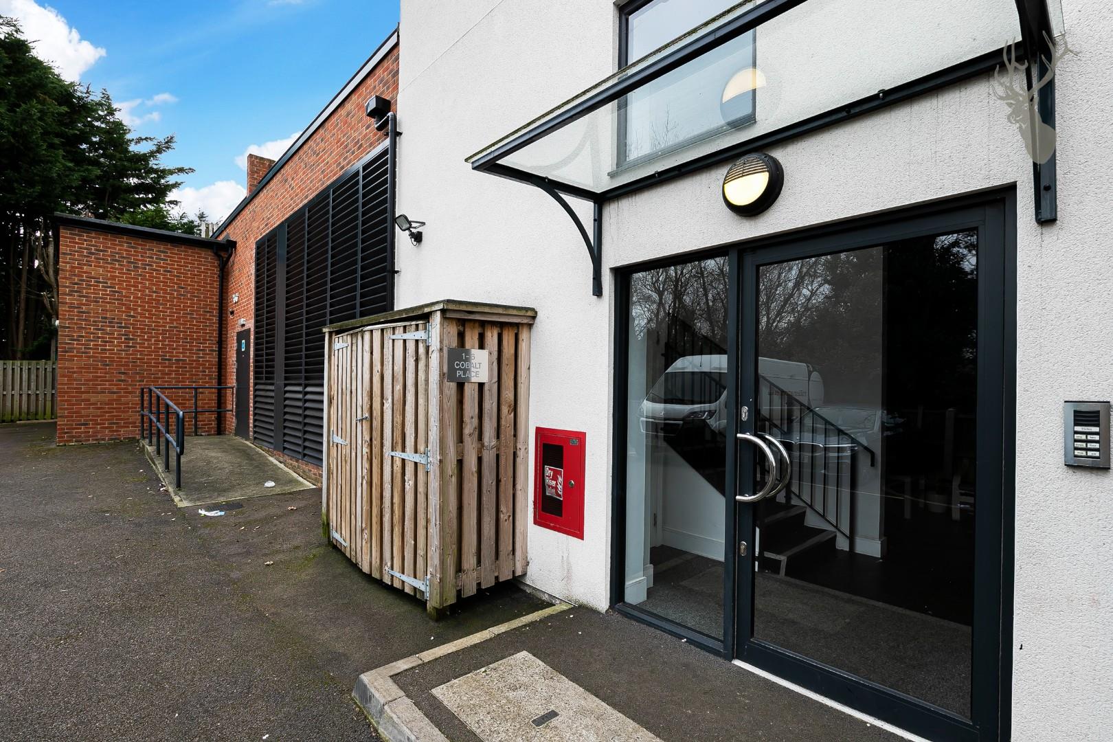 2 bedroom flat for sale, Cobalt Place, Loughton, IG10, photo 14 of 15