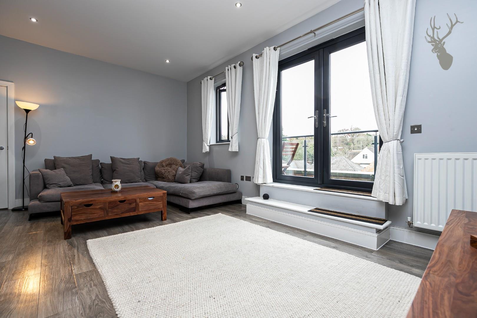 2 bedroom flat for sale, Cobalt Place, Loughton, IG10, photo 8 of 15