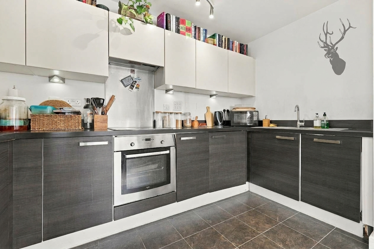 2 bedroom flat for sale, Devons Road, London, E3, photo 5