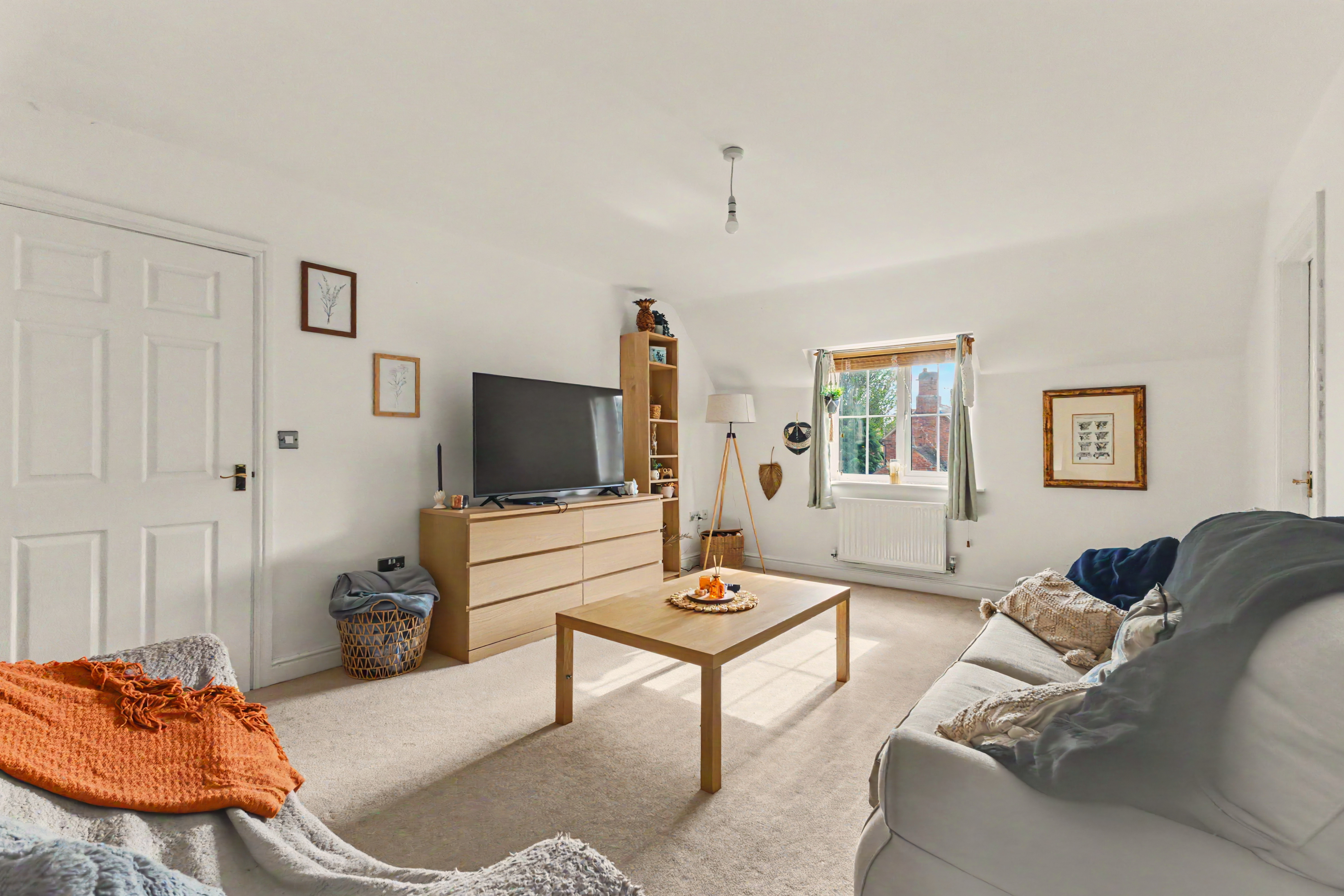 3 bedroom detached house for sale, Huntington Court Lowes Lane, Warwick, CV35