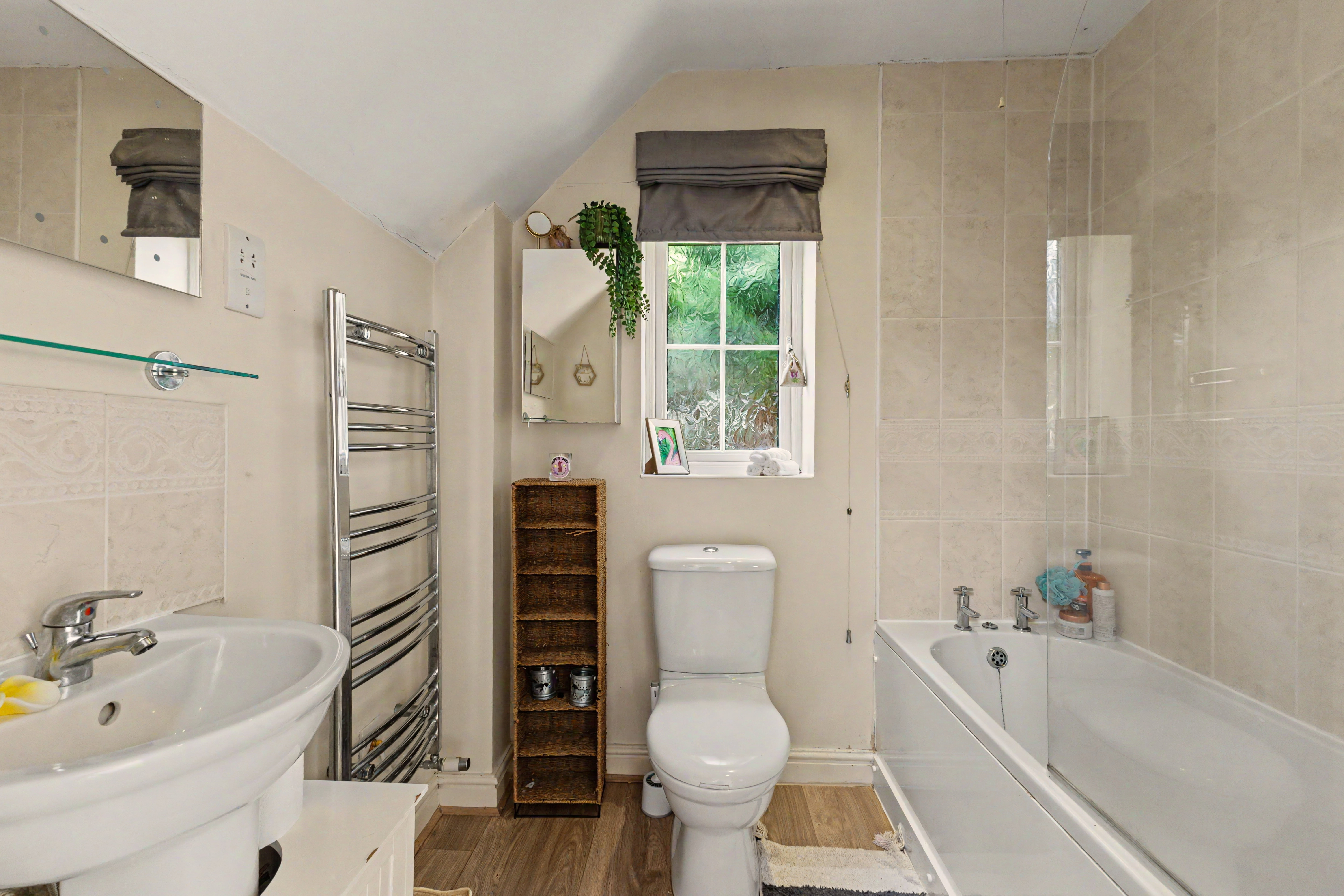 3 bedroom detached house for sale, Huntington Court Lowes Lane, Warwick, CV35