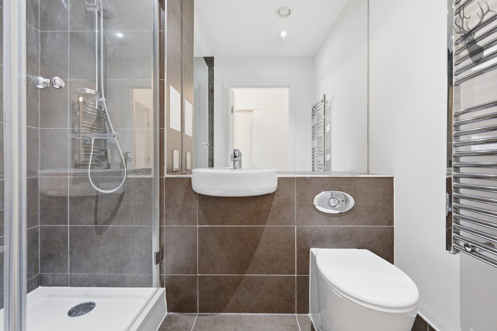 2 bedroom apartment for sale, Cyan Apartments, London, E3, photo 9 of 14
