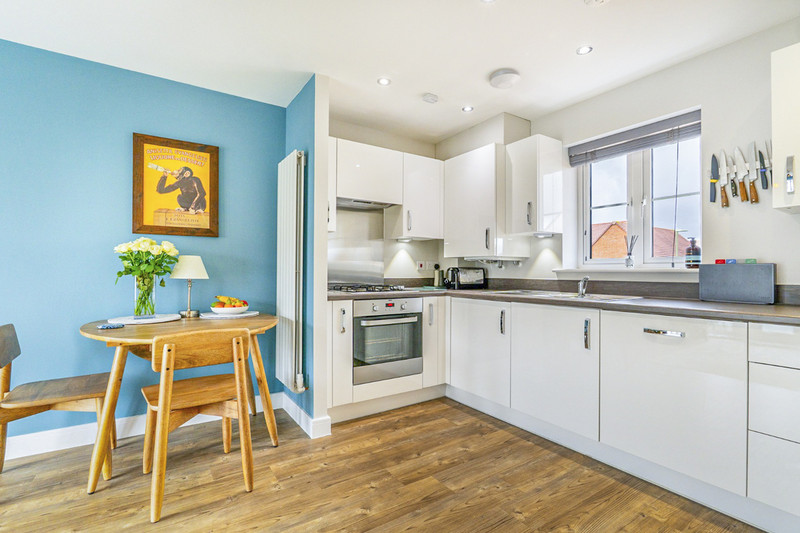 2 bedroom for sale, Calico Street, Andover, SP11, photo 2