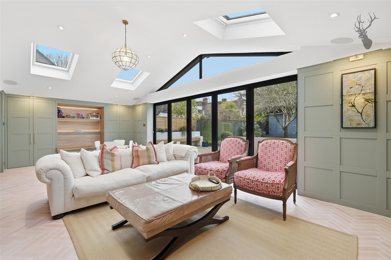 4 bedroom detached house for sale, Russell Road, Buckhurst Hill, IG9, photo 16 of 20