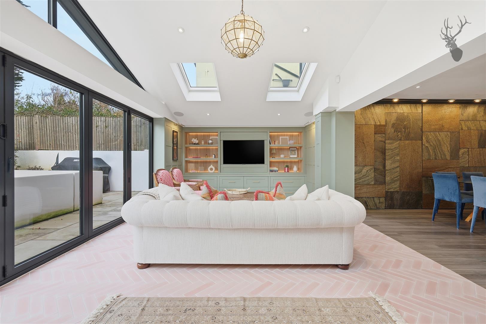 4 bedroom detached house for sale, Russell Road, Buckhurst Hill, IG9, photo 17 of 20