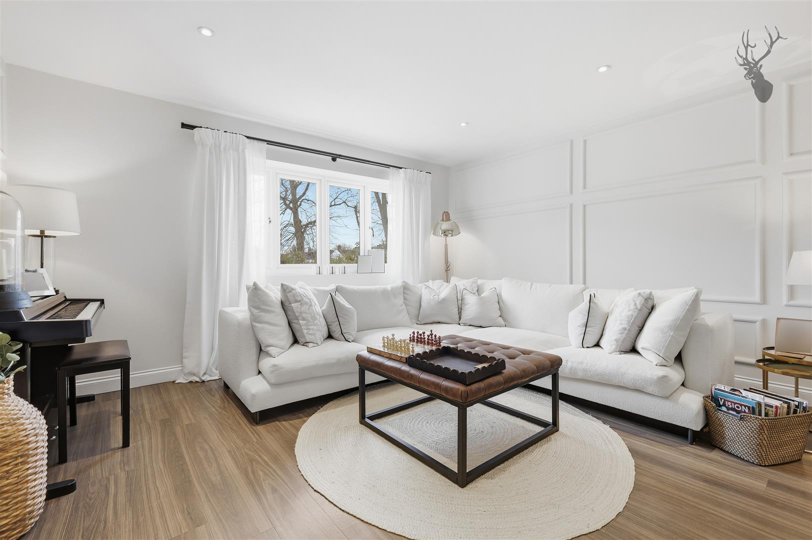 4 bedroom detached house for sale, Russell Road, Buckhurst Hill, IG9, photo 7 of 20