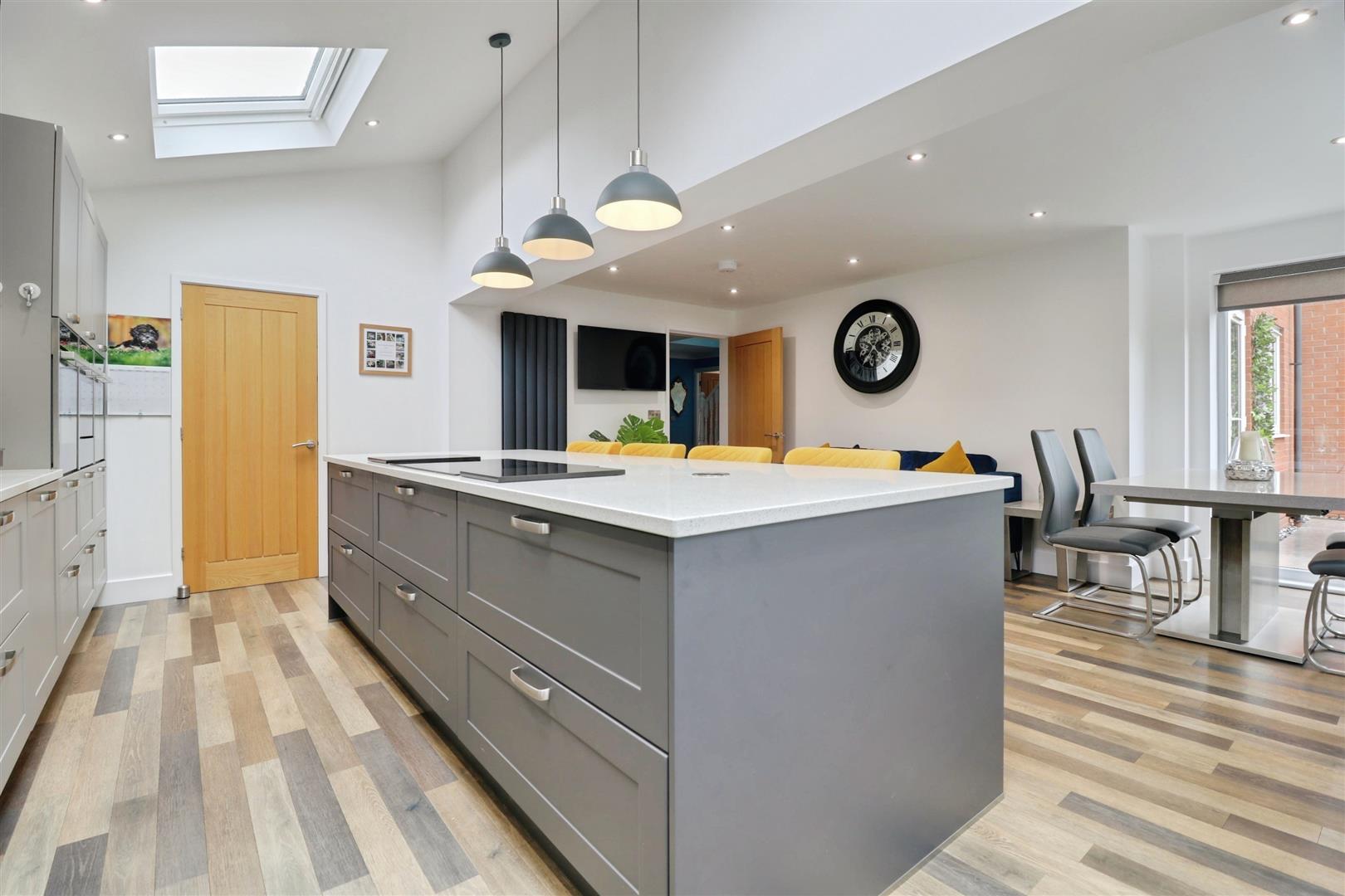 4 bedroom house for sale, Minnie Close, Stoke-On-Trent, ST7, photo 8 of 20