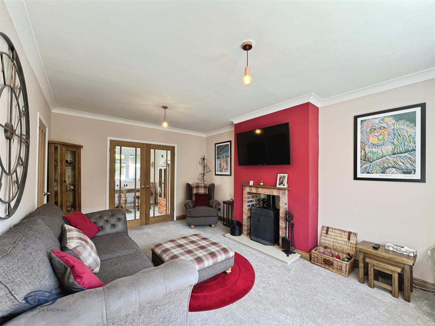 3 bedroom house for sale, Crescent Road, Congleton, CW12, photo 2
