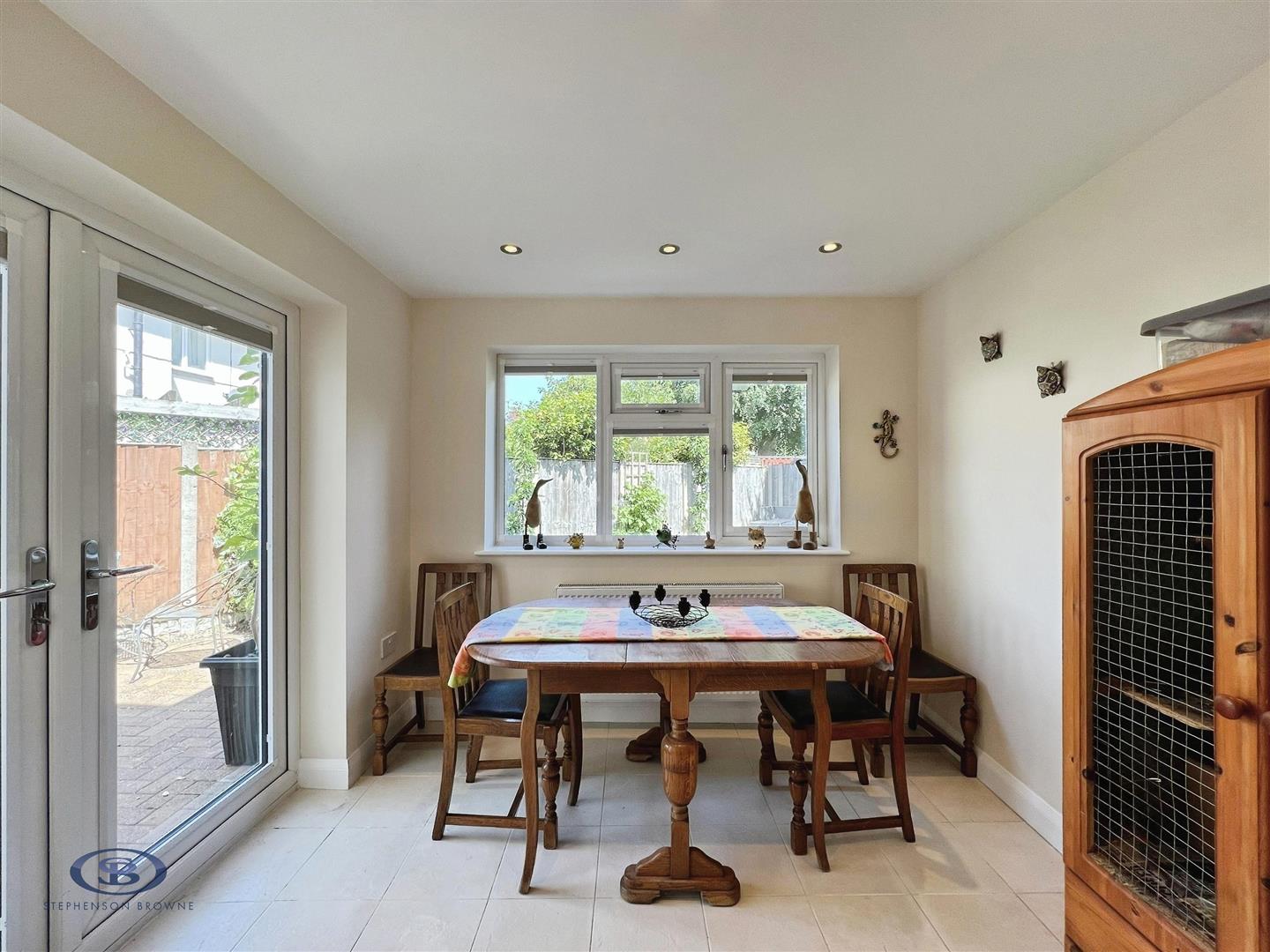3 bedroom house for sale, Crescent Road, Congleton, CW12, photo 3