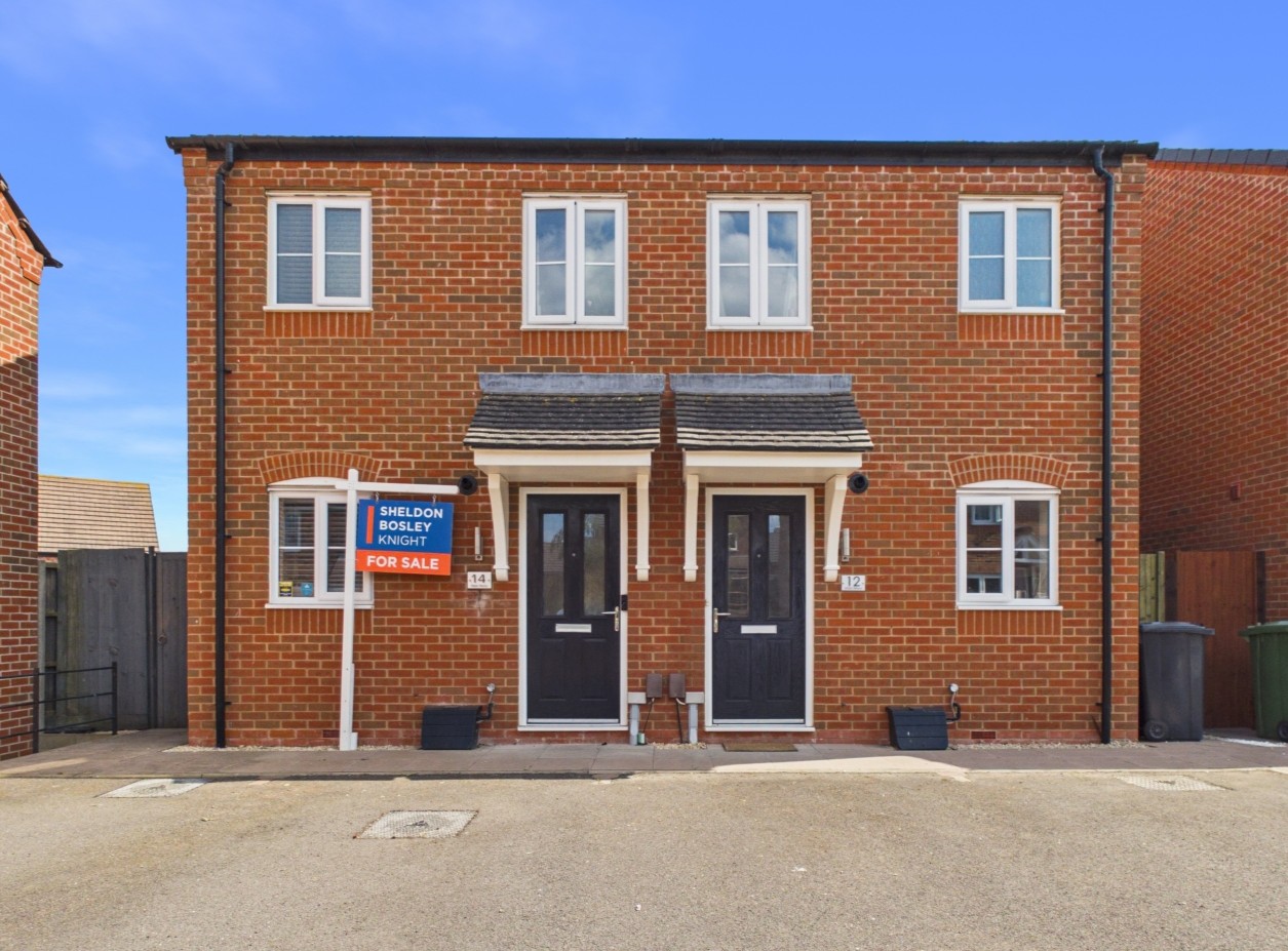2 bedroom semi detached house for sale, Malin Mews, Evesham, WR11