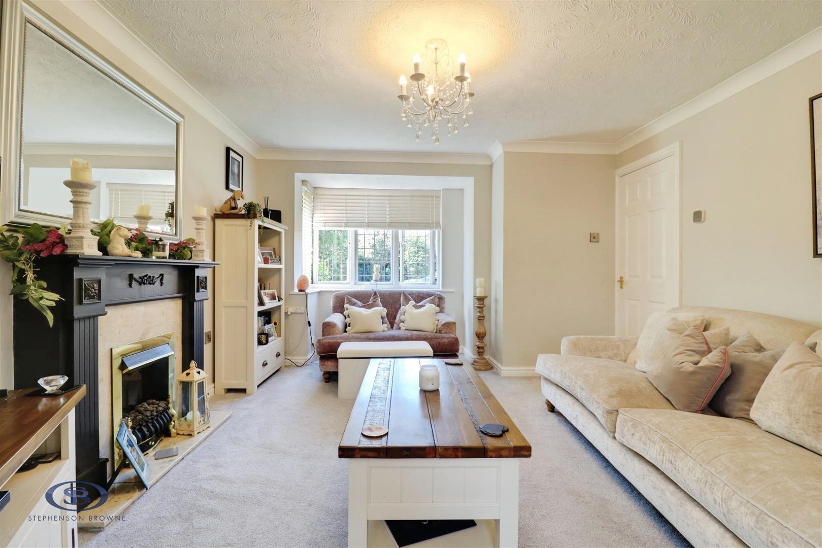 3 bedroom house for sale, Cestria Close, Sandbach, CW11, photo 2