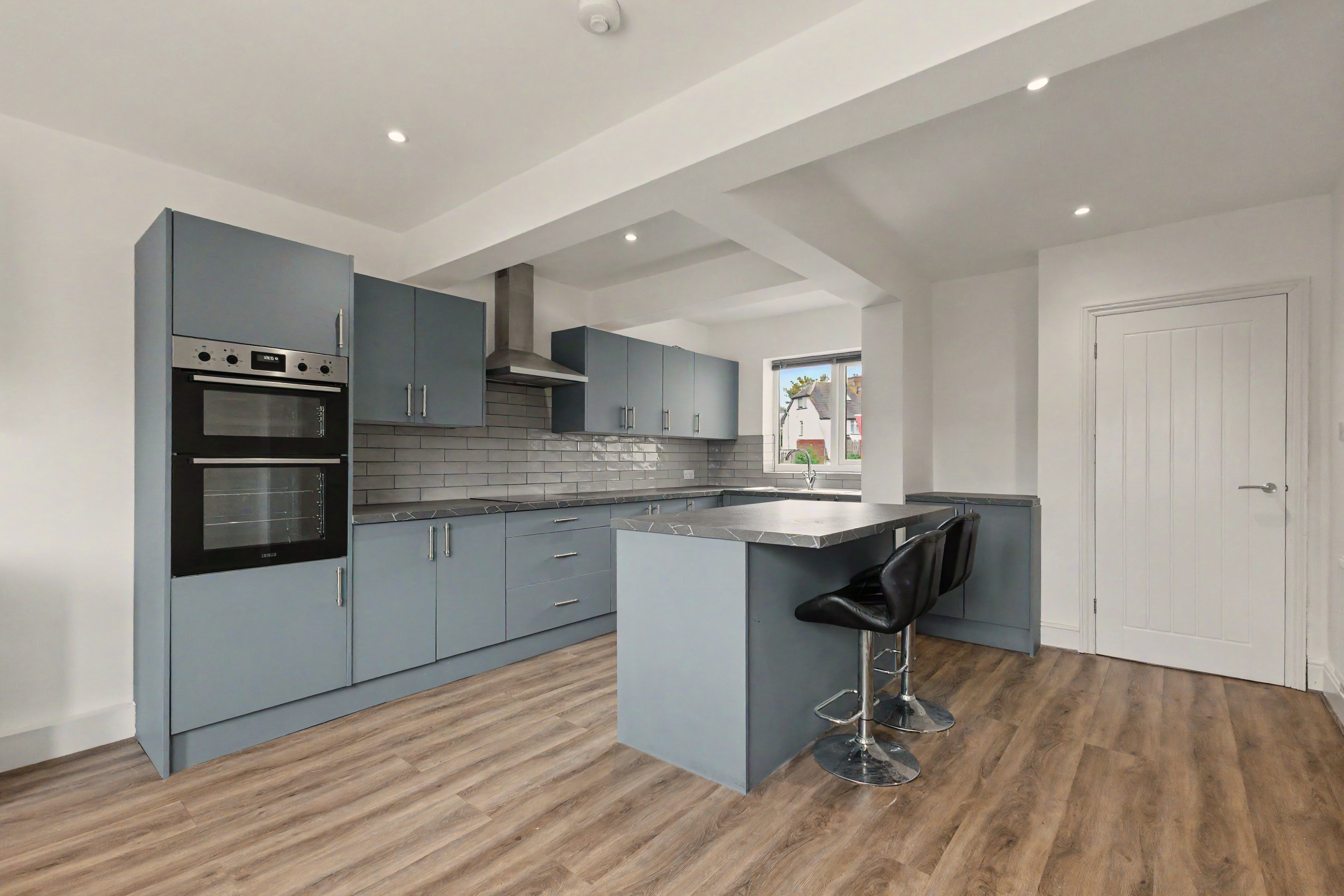 4 bedroom semi detached house for sale, Cheltenham Road, Evesham, WR11