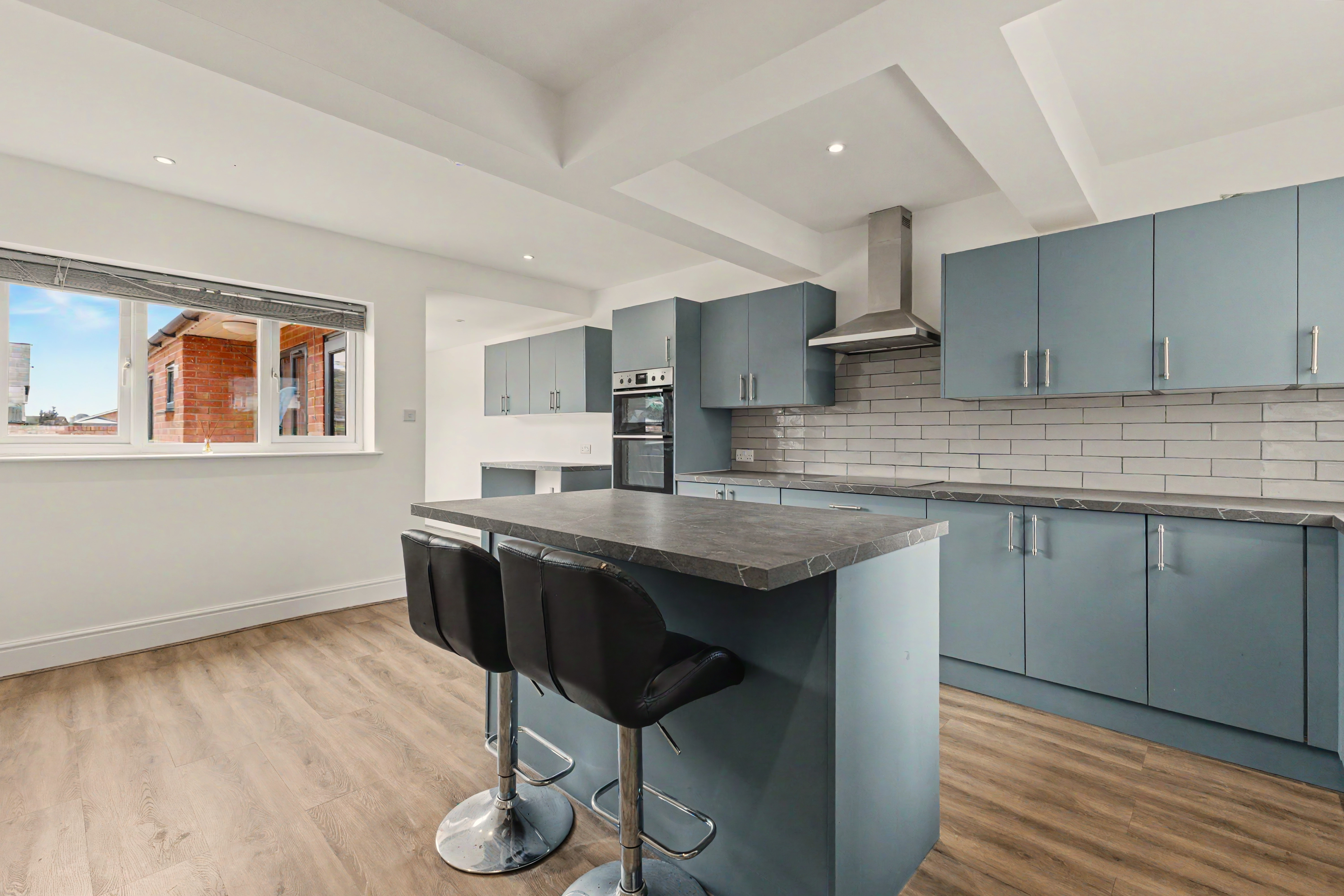 4 bedroom semi detached house for sale, Cheltenham Road, Evesham, WR11