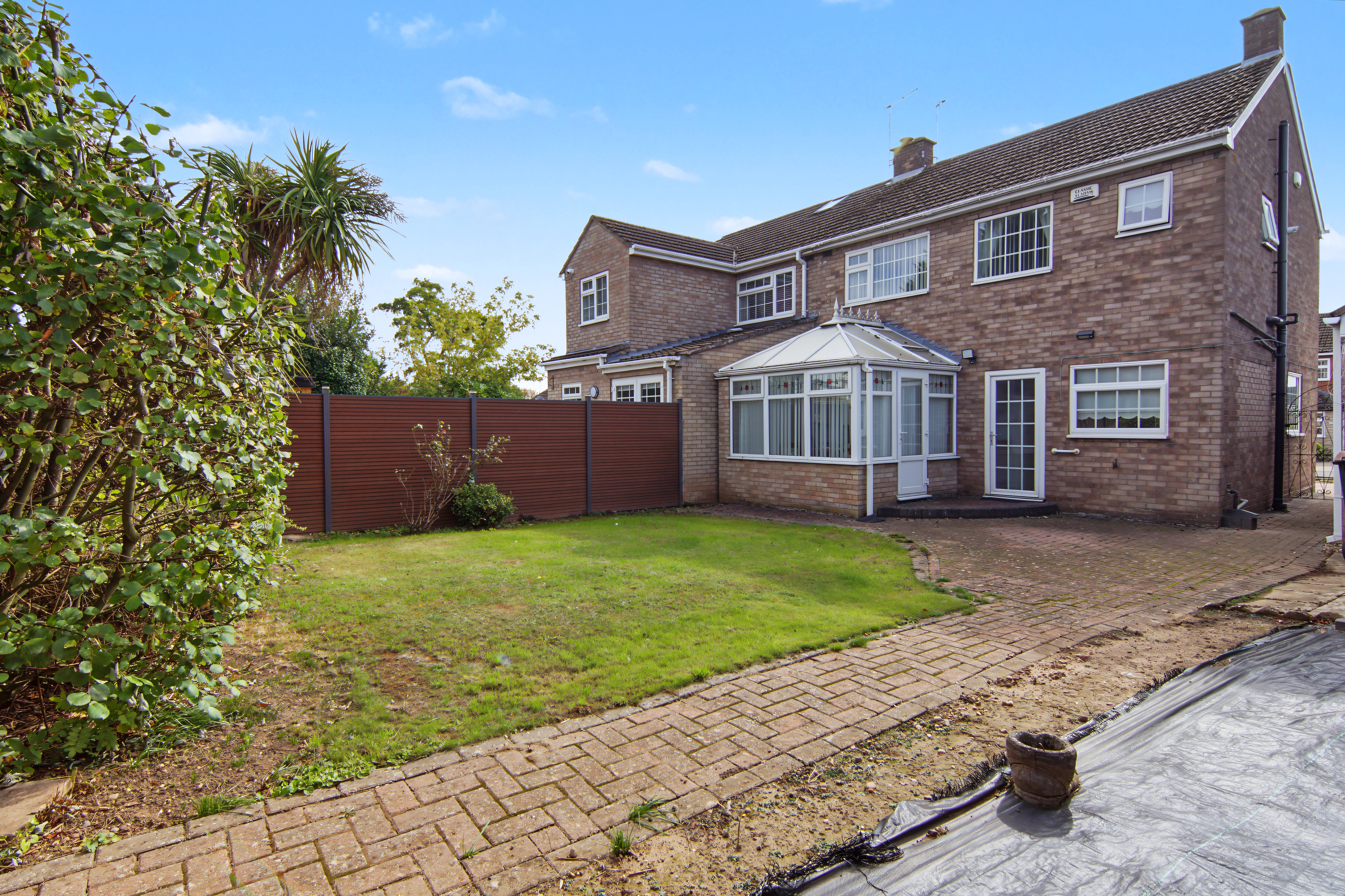 3 bedroom semi detached house for sale, Porlock Close, Coventry, CV3, photo 2