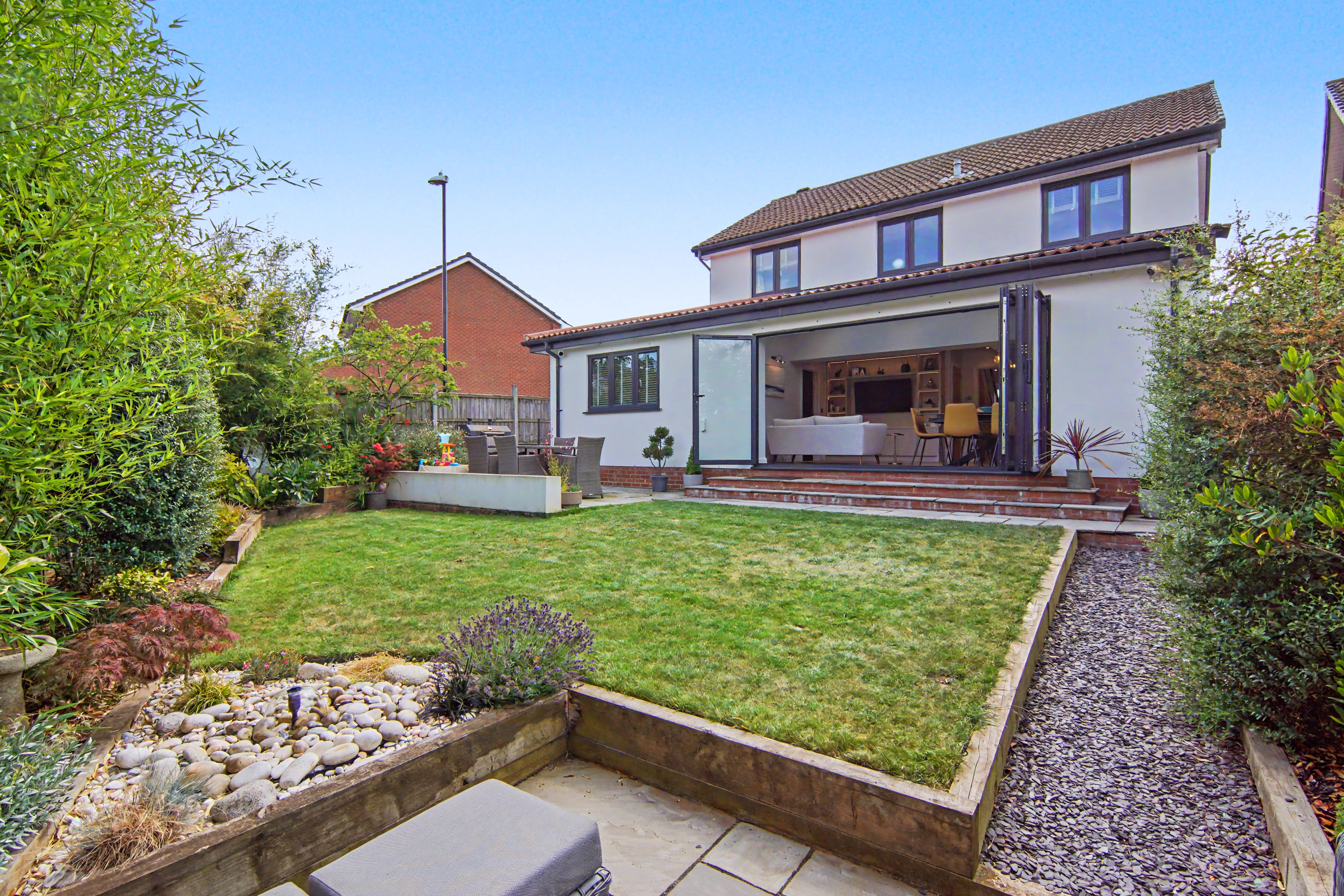 4 bedroom detached house for sale, Polperro Drive, Coventry, CV5, photo 2