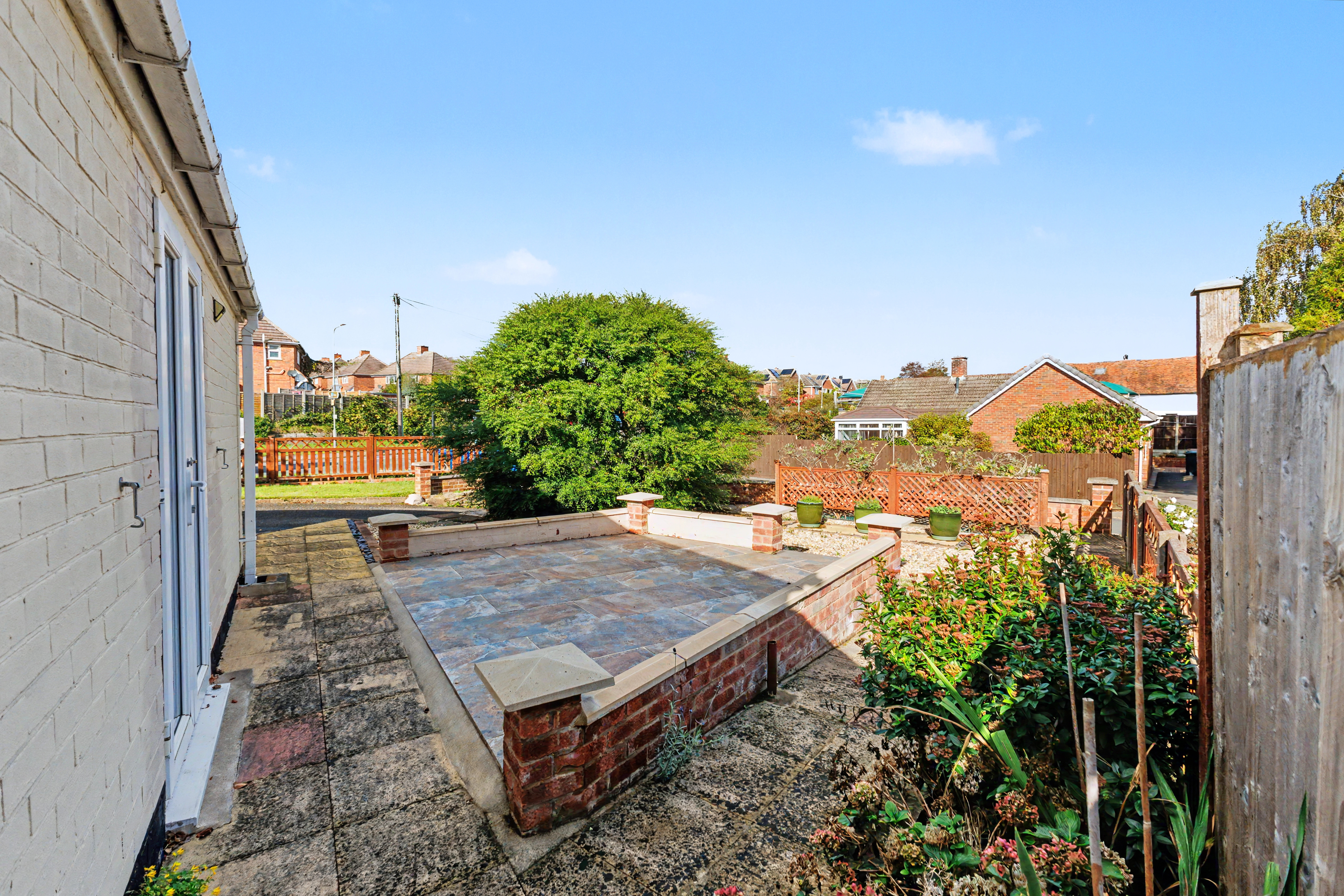 2 bedroom detached bungalow for sale, Three Springs Road, Pershore, WR10