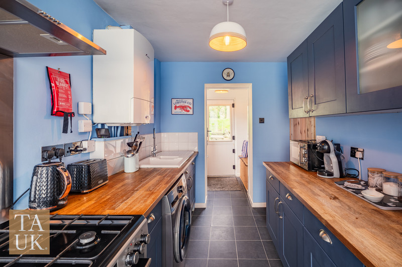 2 bedroom for sale, Dwyryd Church Street, Llanfairpwllgwyngyll, LL61, photo 6 of 16