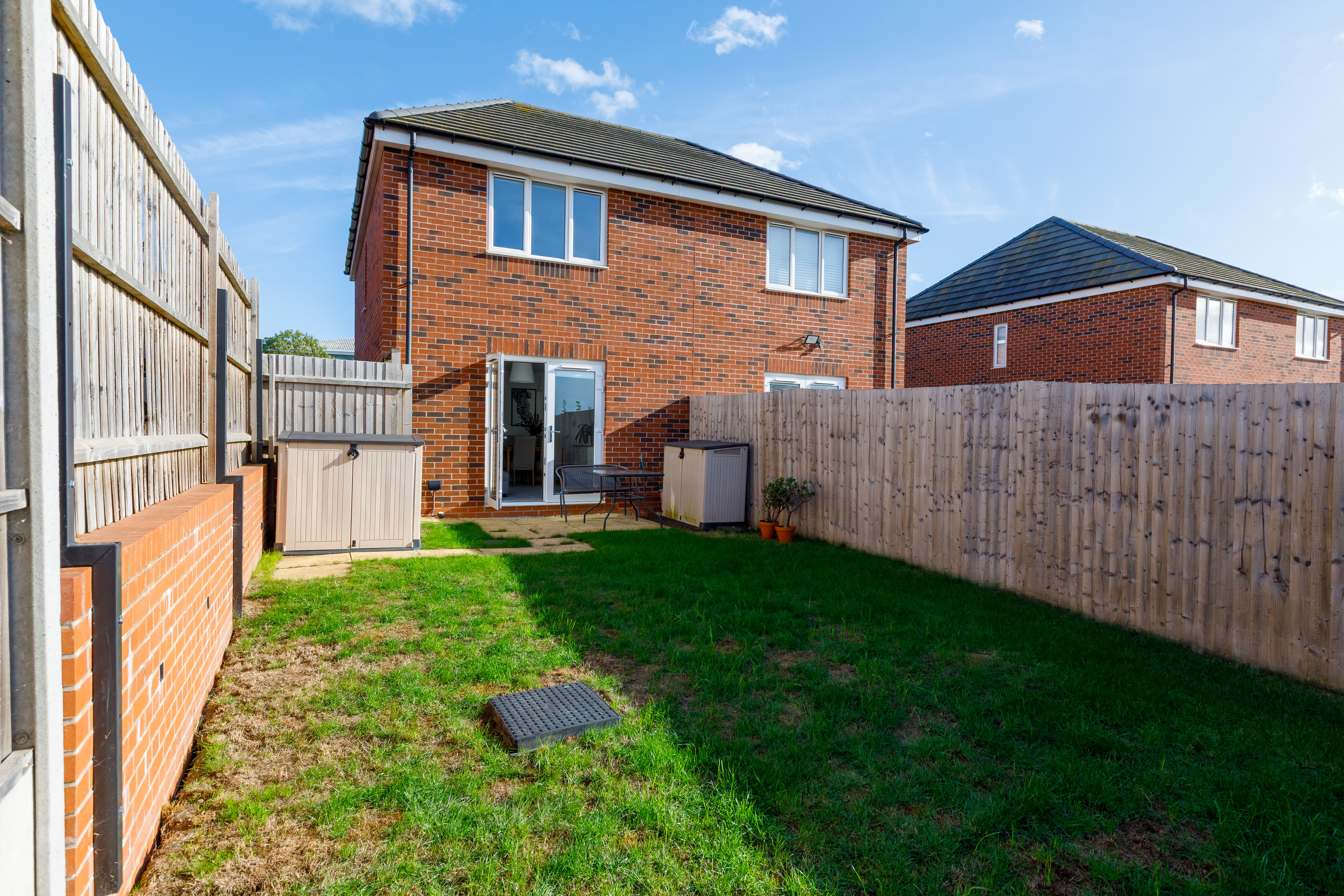 2 bedroom semi detached house for sale, Roseacre Gardens, Warwick, CV34