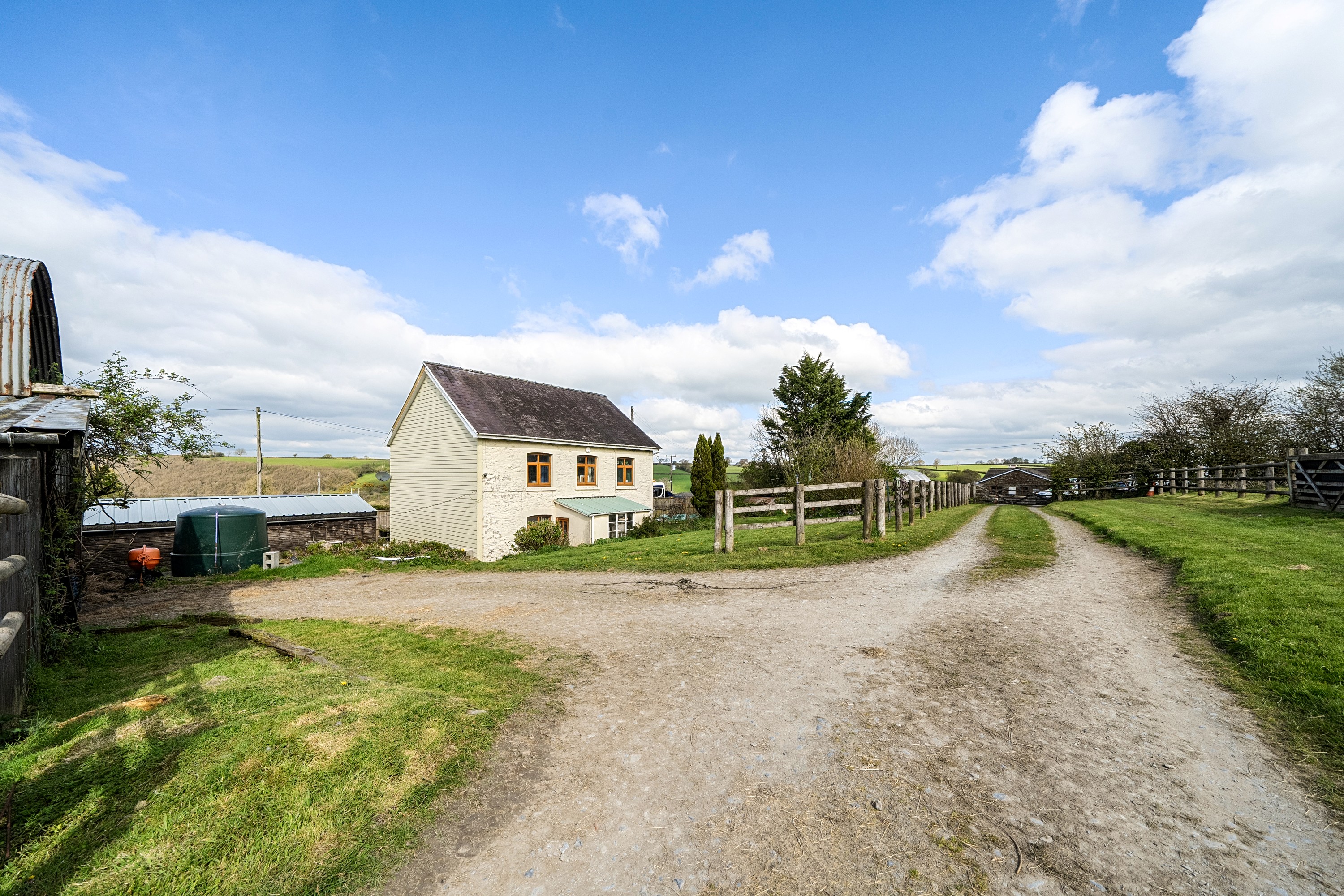 3 bedroom detached house for sale, Llangwndwn, Pencader, SA39
