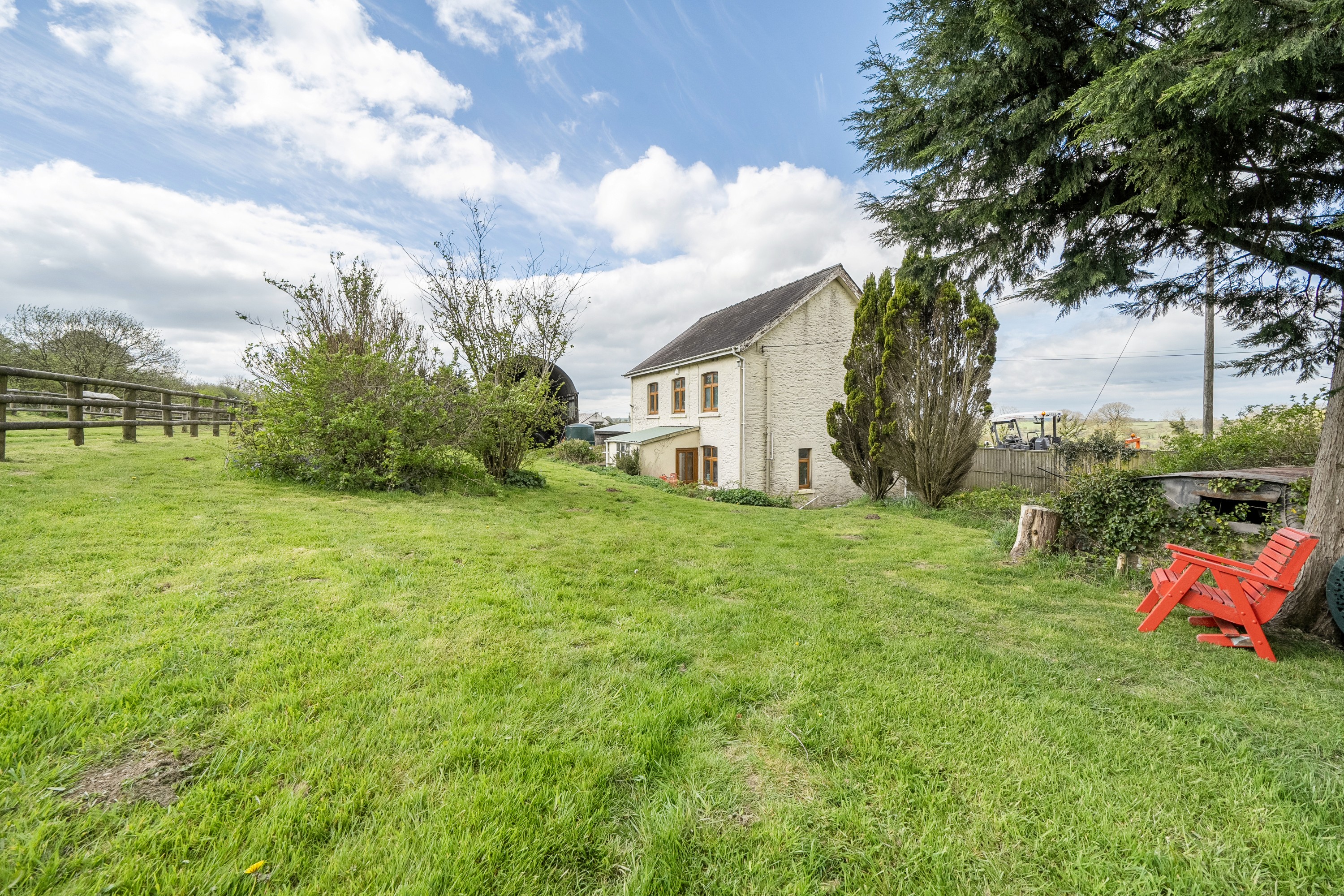 3 bedroom detached house for sale, Llangwndwn, Pencader, SA39