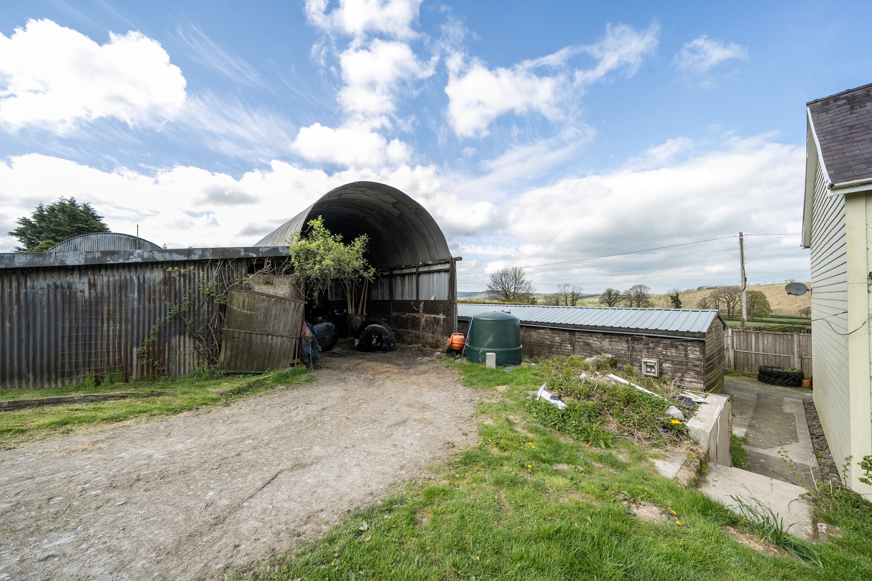 3 bedroom detached house for sale, Llangwndwn, Pencader, SA39