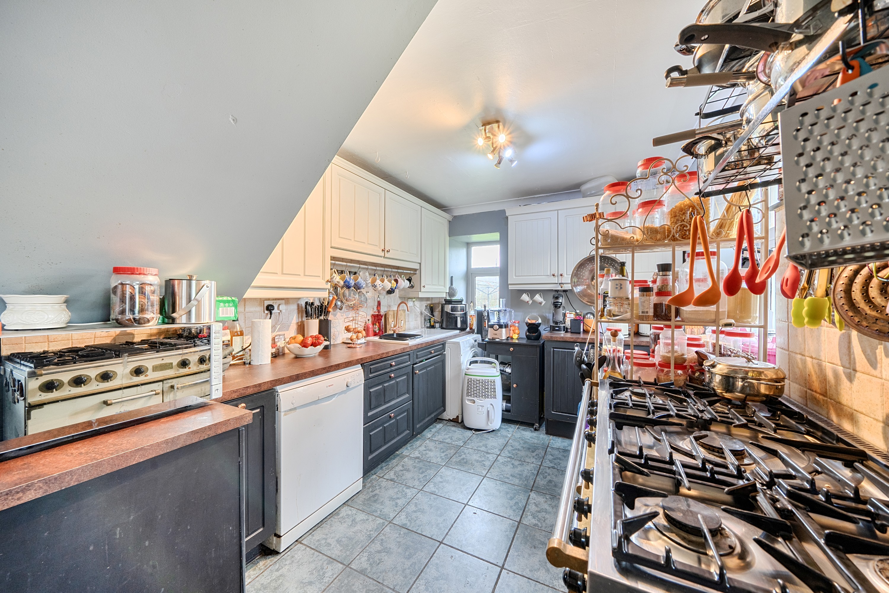 3 bedroom detached house for sale, Llangwndwn, Pencader, SA39