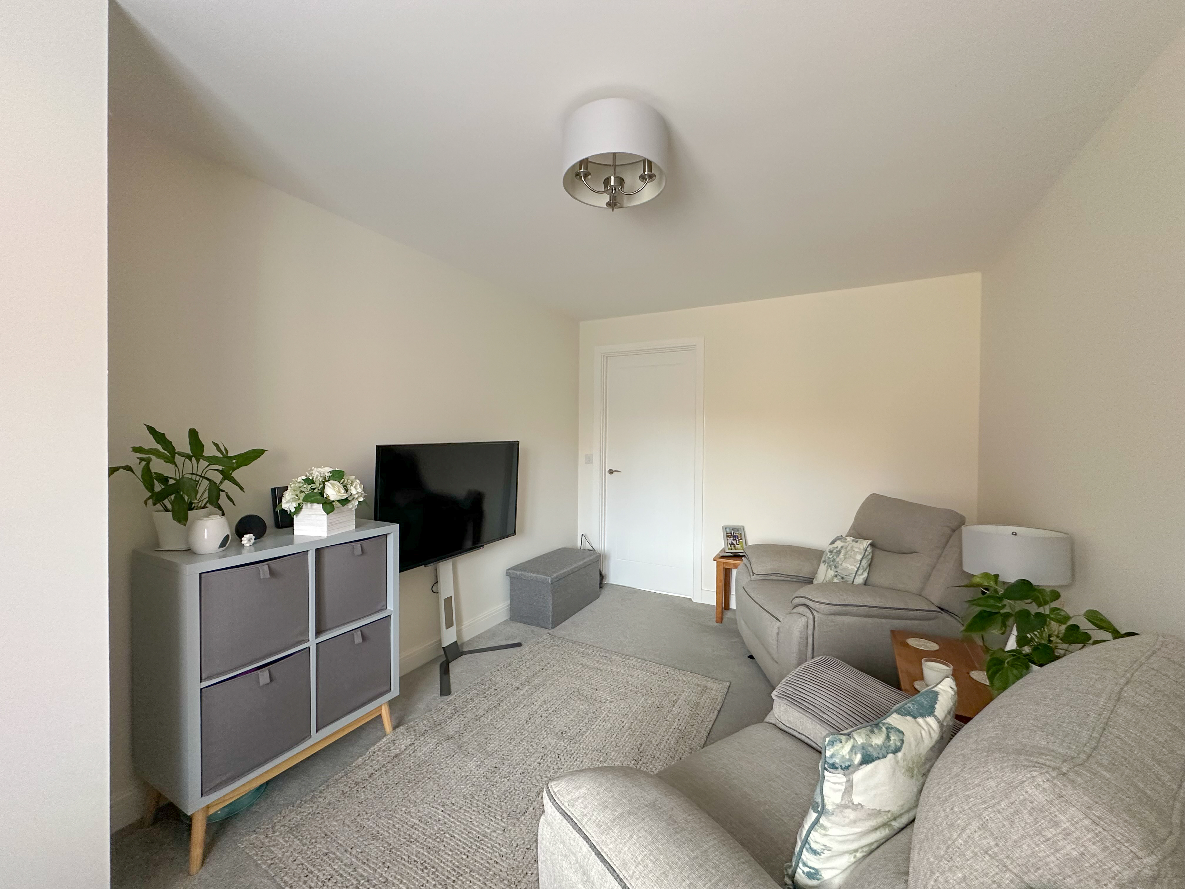 2 bedroom semi detached house for sale, Thomas Avenue, Market Harborough, LE16