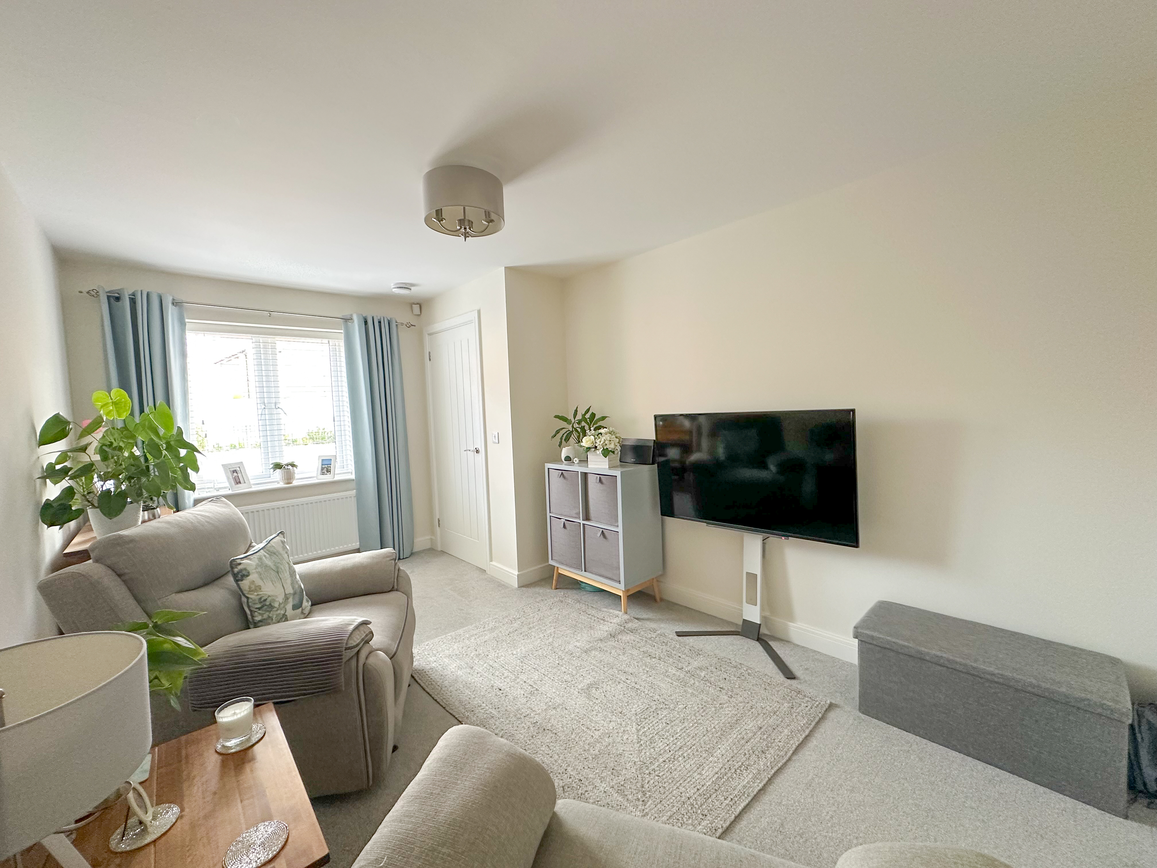 2 bedroom semi detached house for sale, Thomas Avenue, Market Harborough, LE16