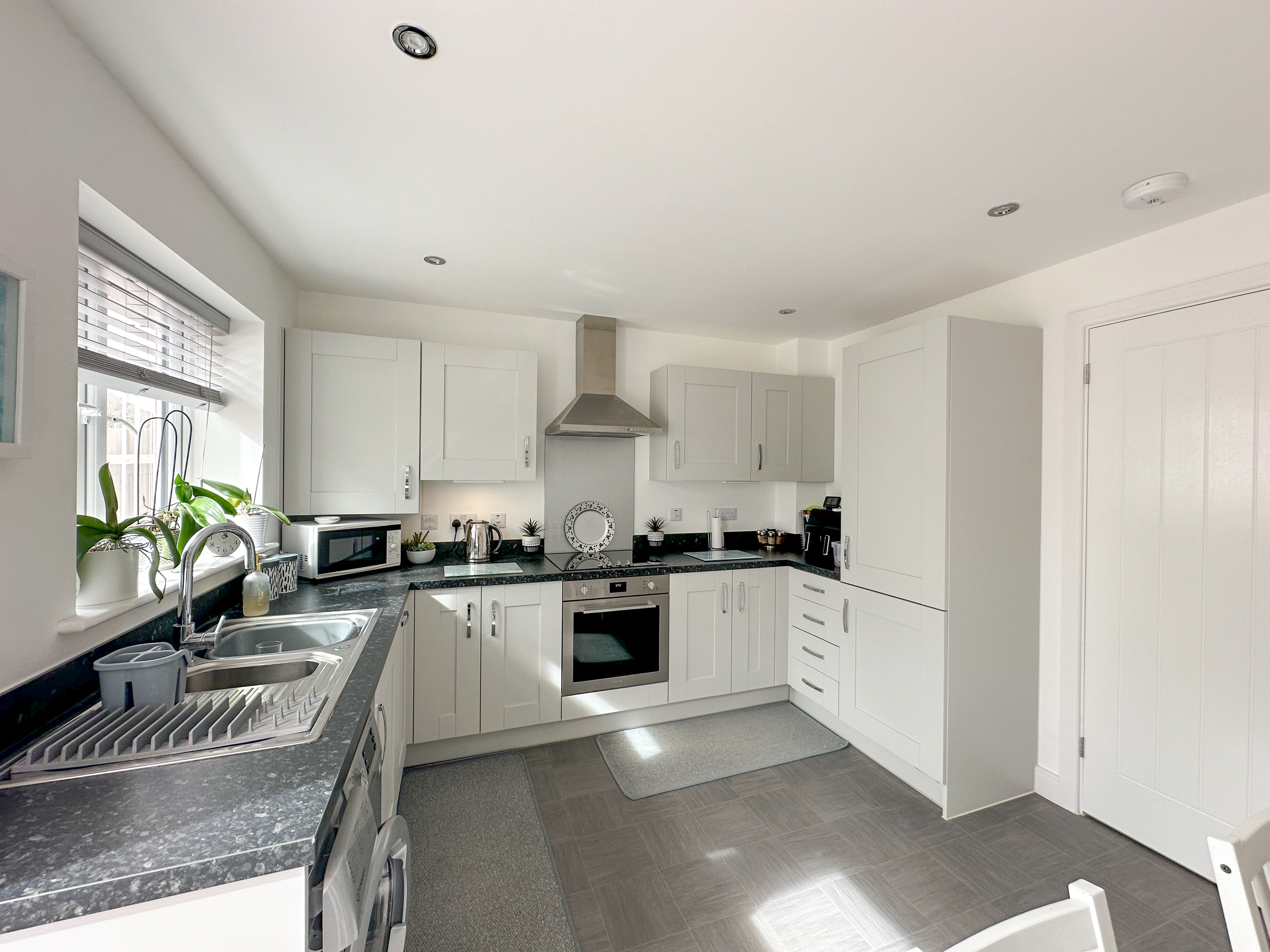 2 bedroom semi detached house for sale, Thomas Avenue, Market Harborough, LE16