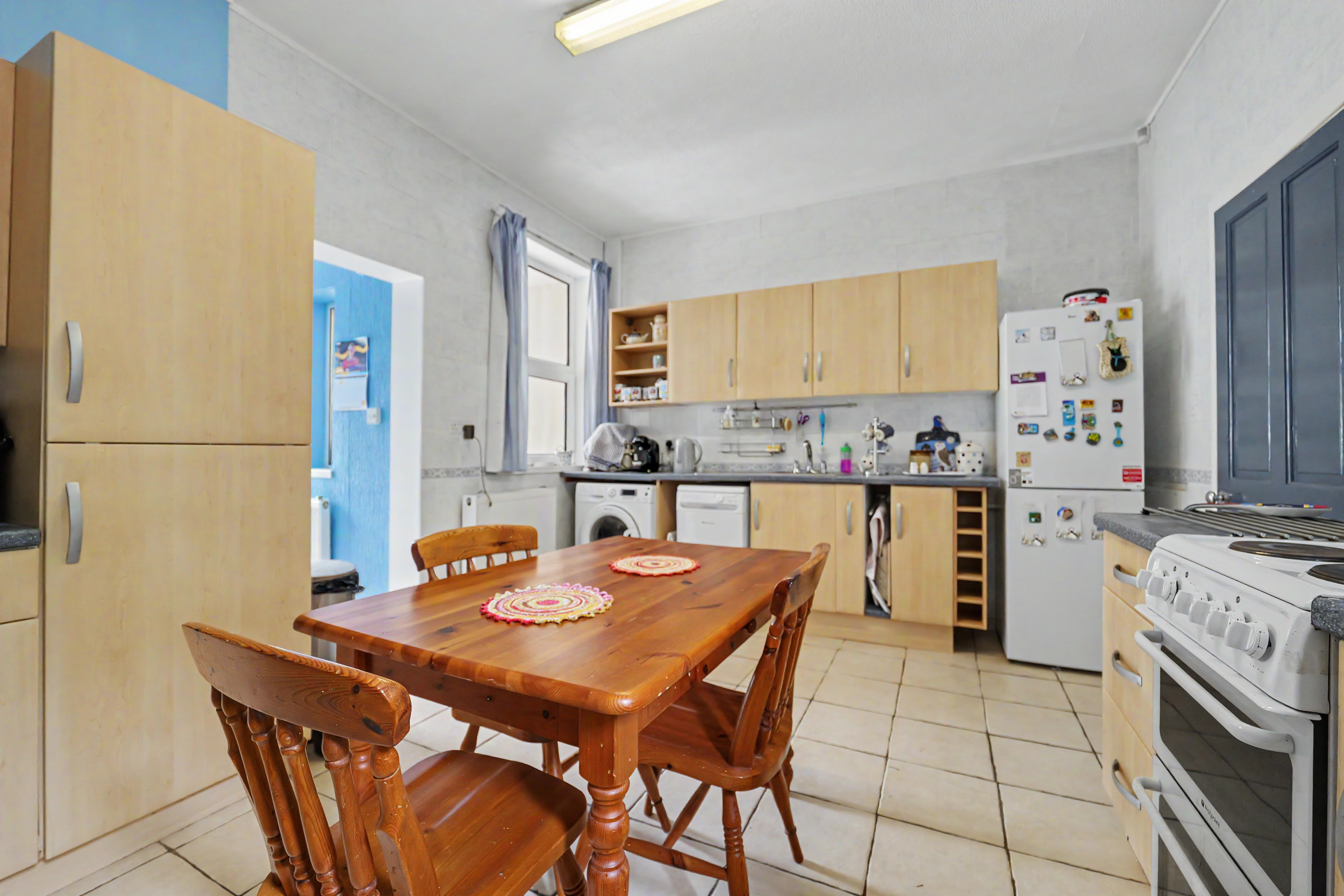 4 bedroom semi detached house for sale, Binley Road, Coventry, CV3