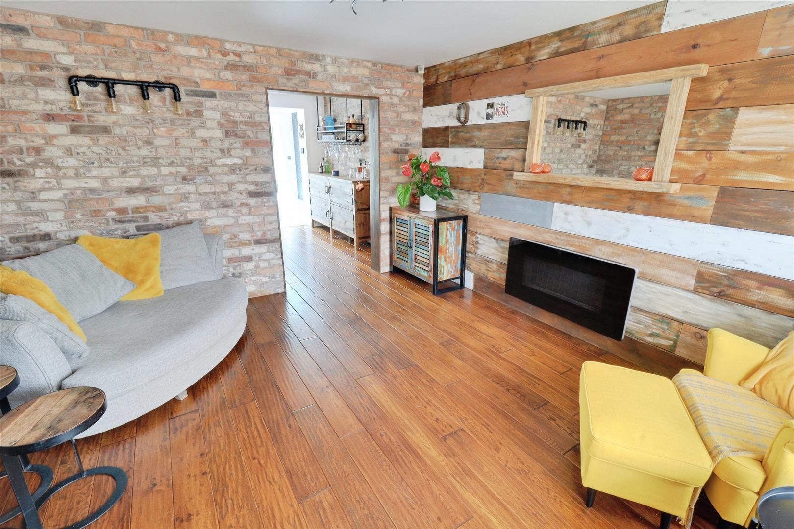 4 bedroom house for sale, Bromley Close, Crewe, CW1, photo 2