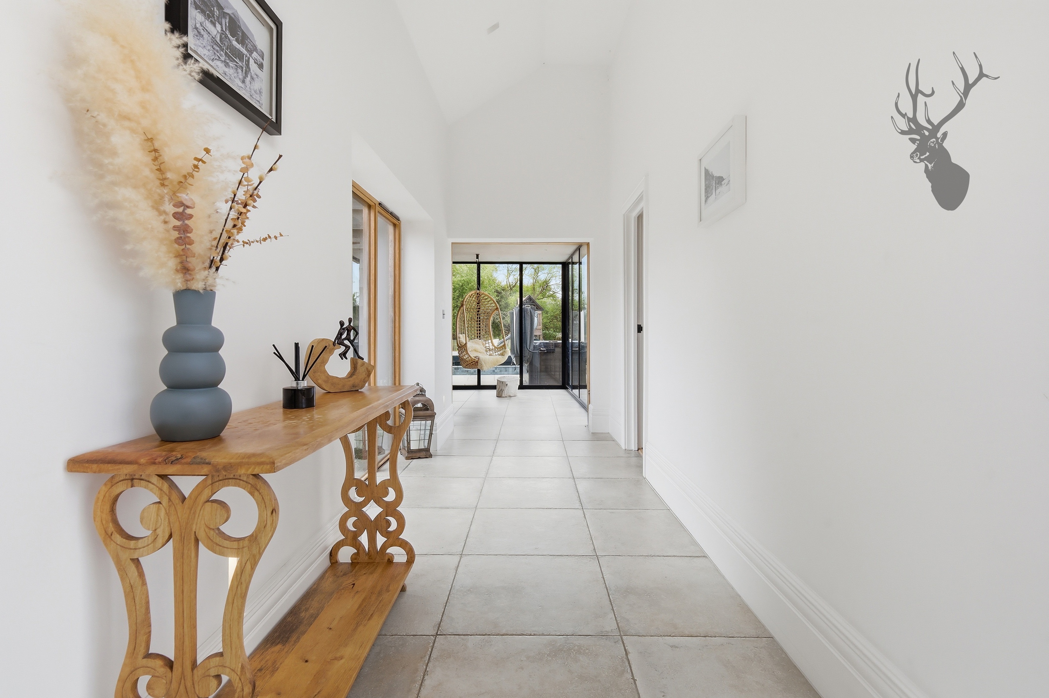 5 bedroom detached barn conversion for sale, Fernhall Barn, Waltham Abbey, EN9, photo 19 of 20