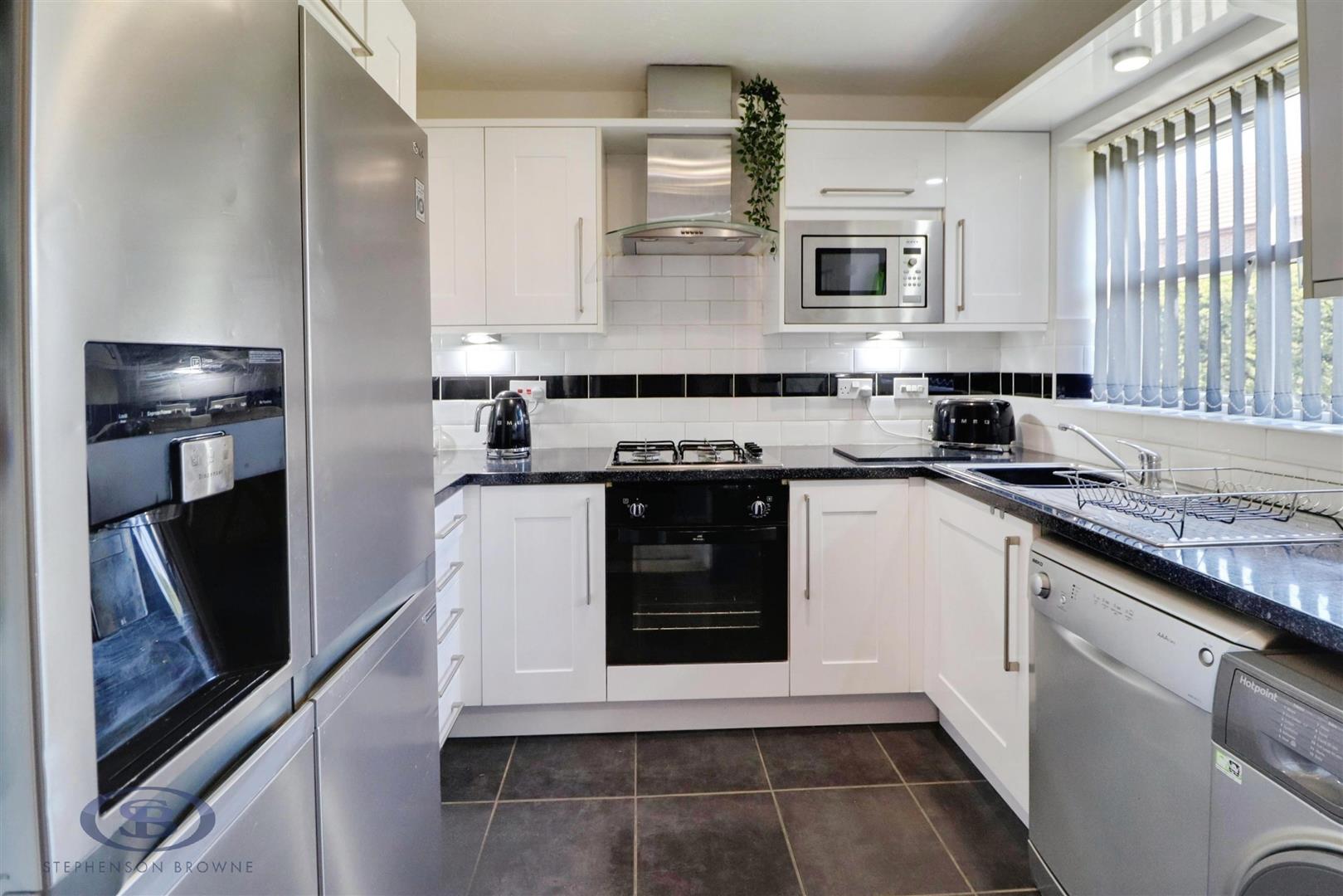 3 bedroom house for sale, Wakefield Close, Crewe, CW1, photo 2