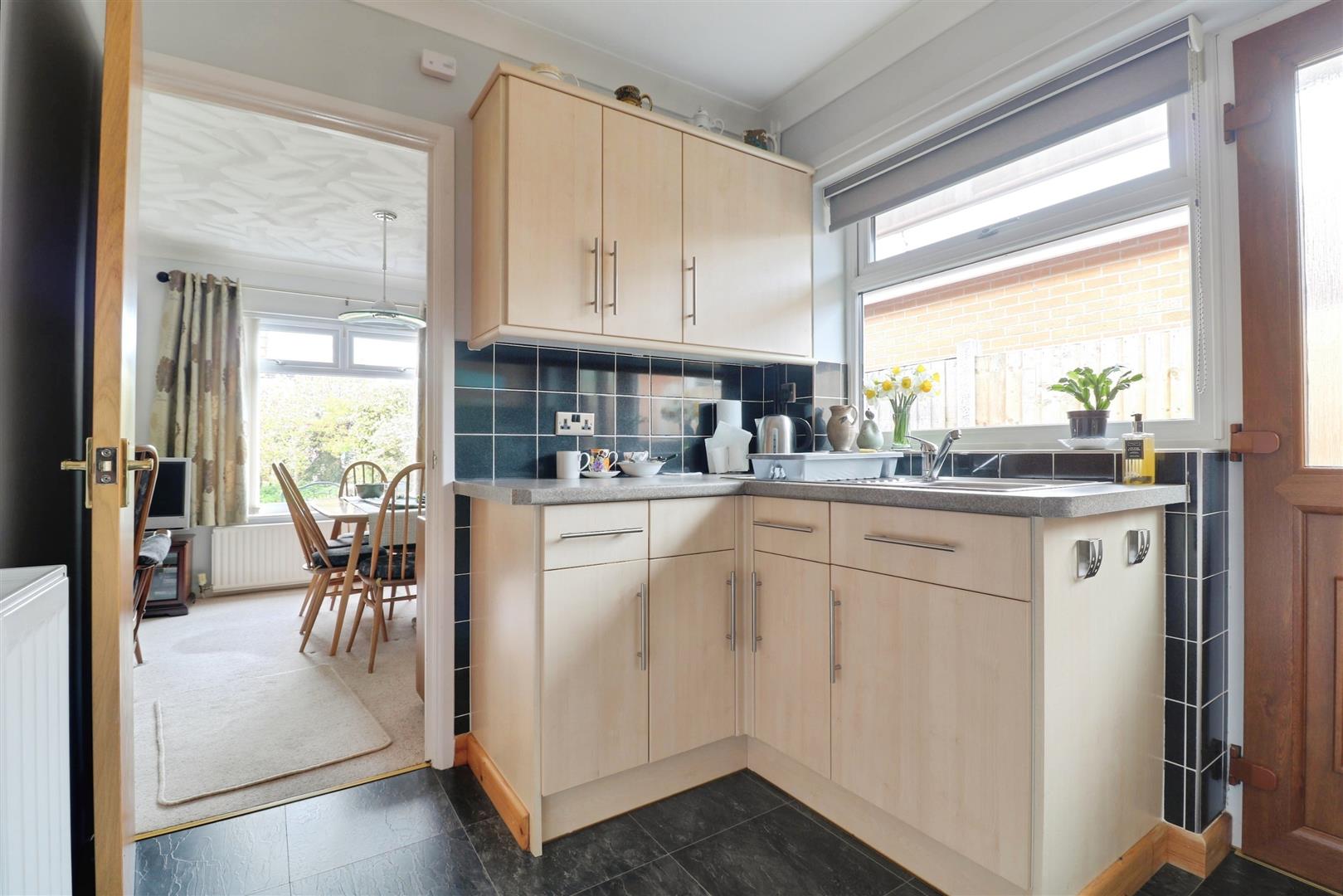 2 bedroom house for sale, Curzon Avenue, Stoke-On-Trent, ST7, photo 11 of 18