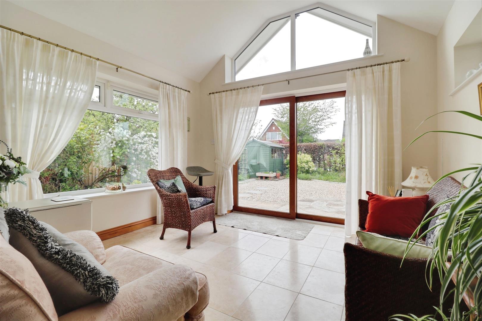 2 bedroom house for sale, Curzon Avenue, Stoke-On-Trent, ST7, photo 7 of 18